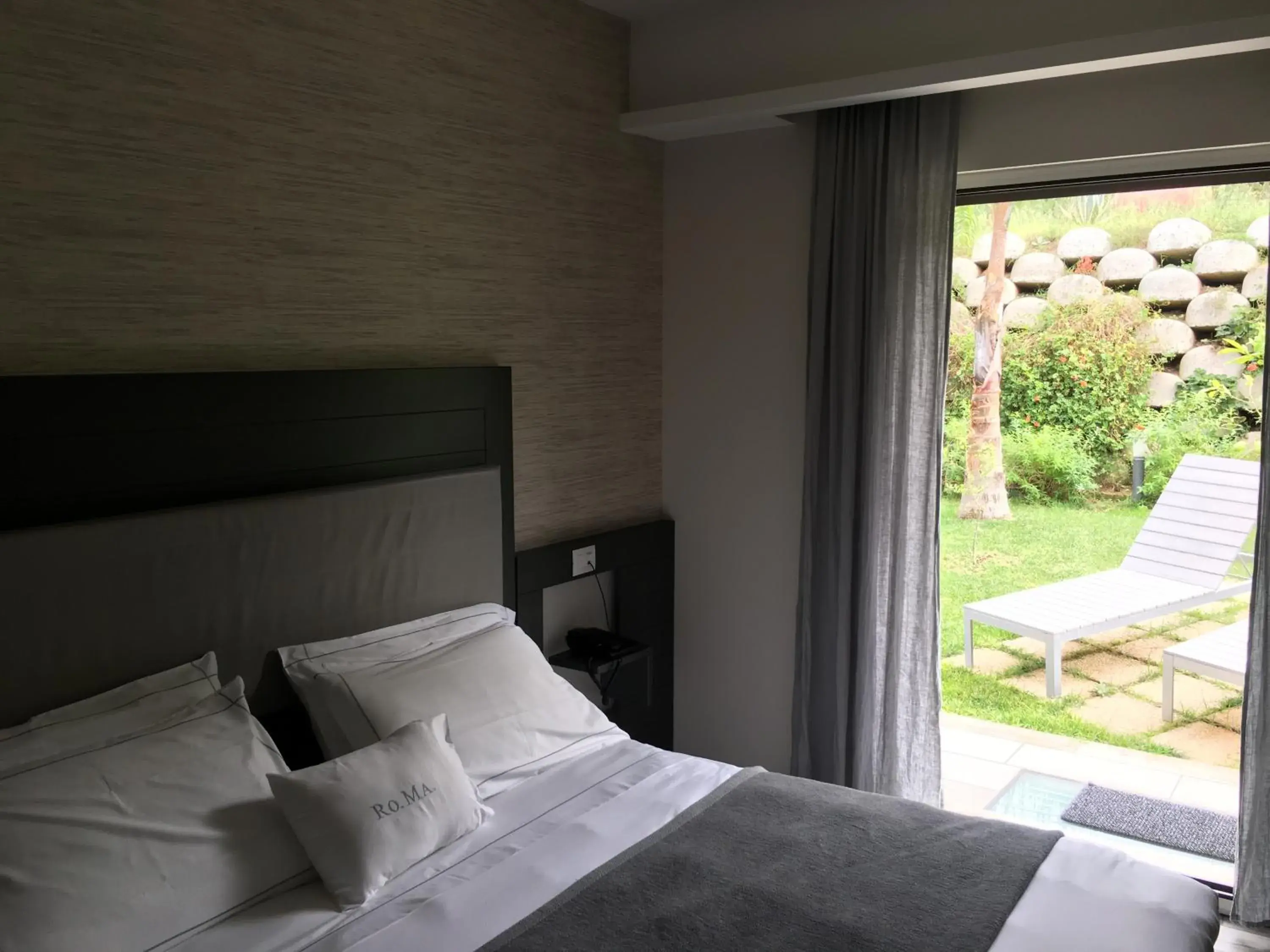 Double or Twin Room with Private Garden in Residenza RoMa Double or Twin Room with Private Garden in Residenza RoMa