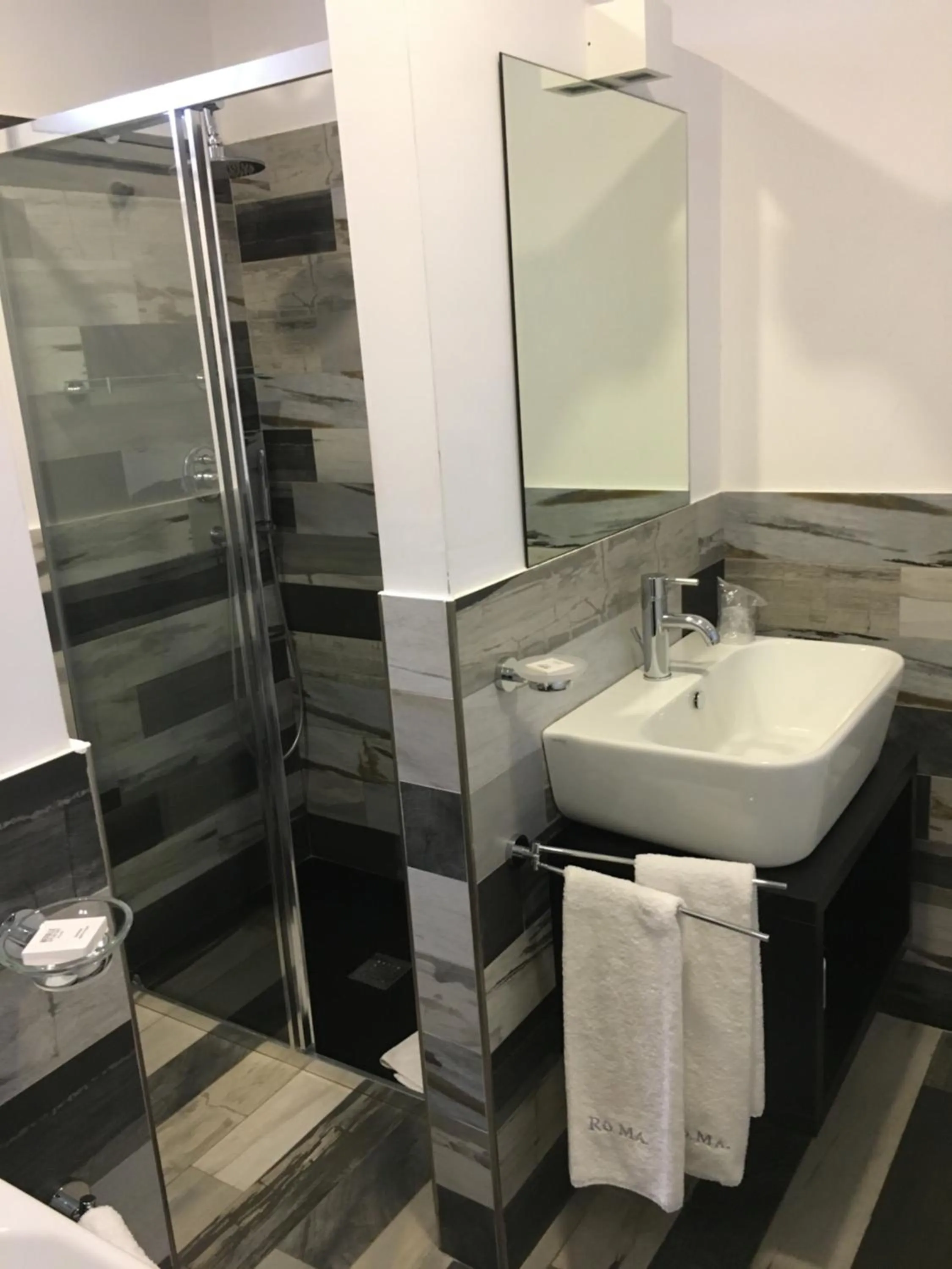 Bathroom in Residenza RoMa