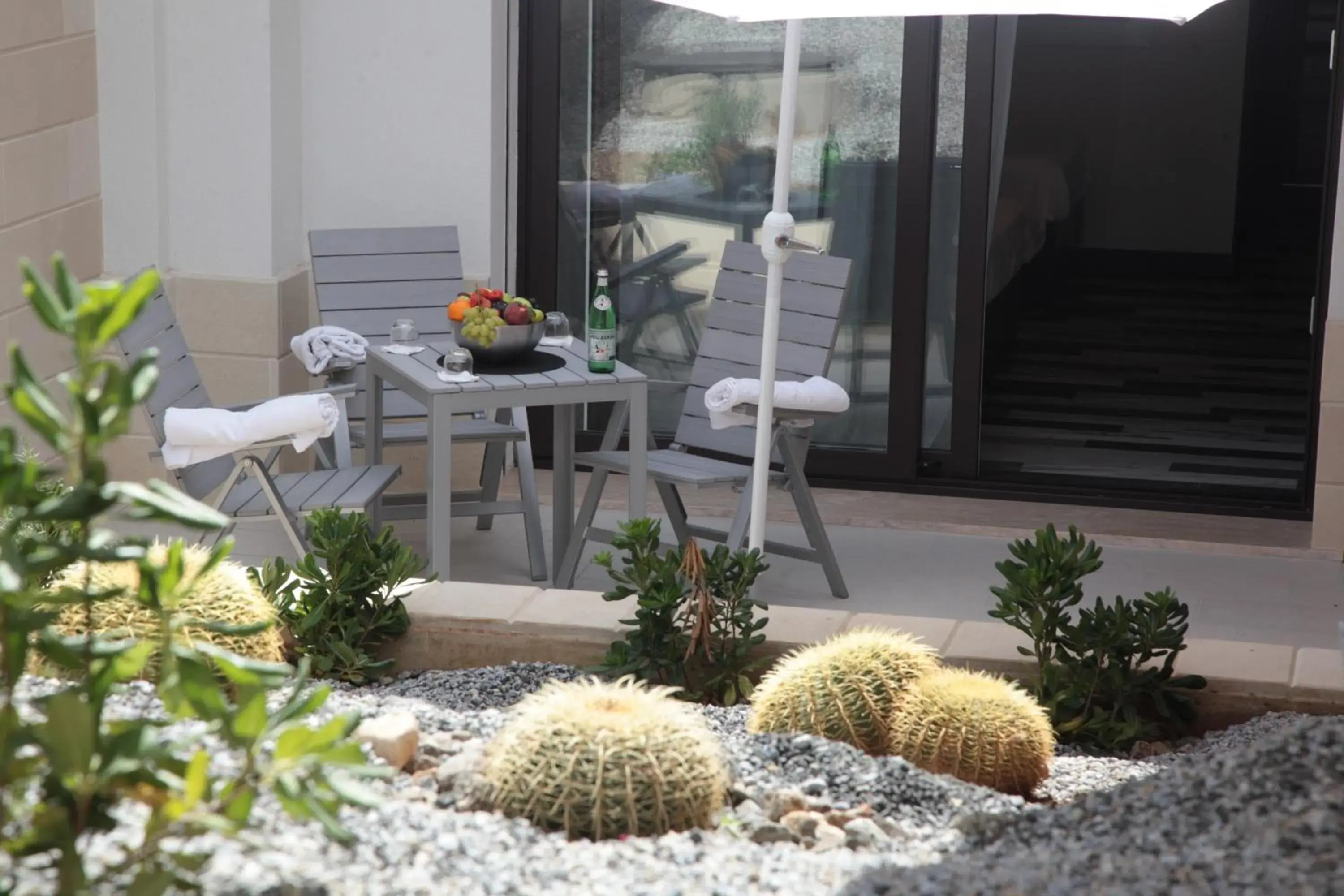 Triple Room with Terrace in Residenza RoMa Triple Room with Terrace in Residenza RoMa