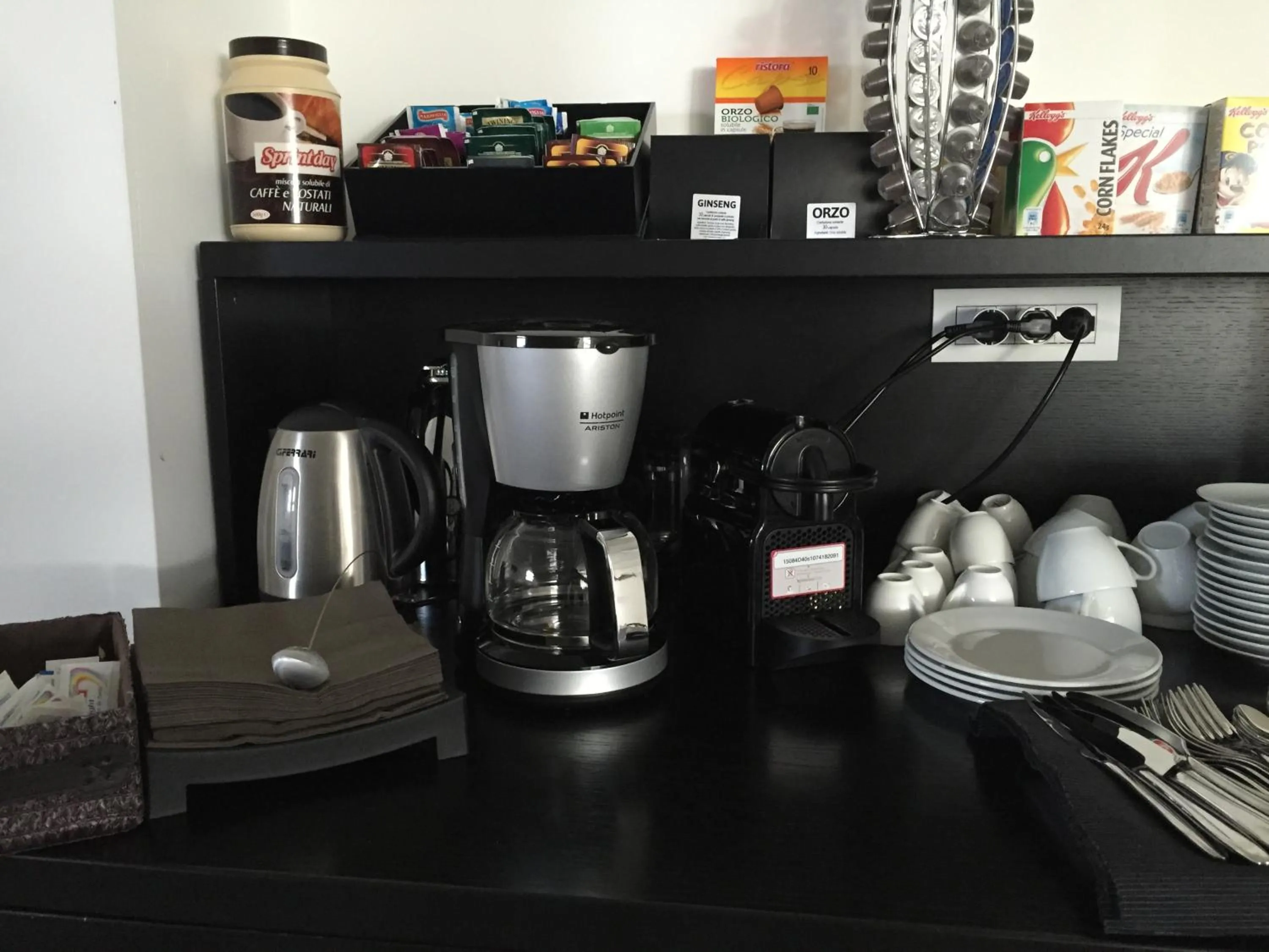 Coffee/tea facilities in Residenza RoMa