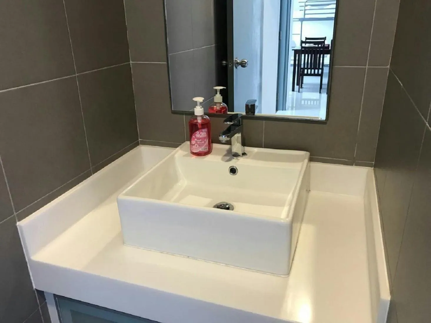 Bathroom in Summer Suites Studios