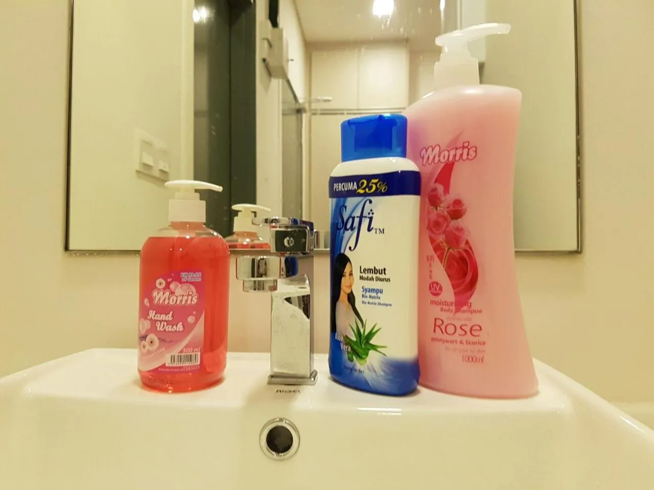 Bathroom in Summer Suites Studios