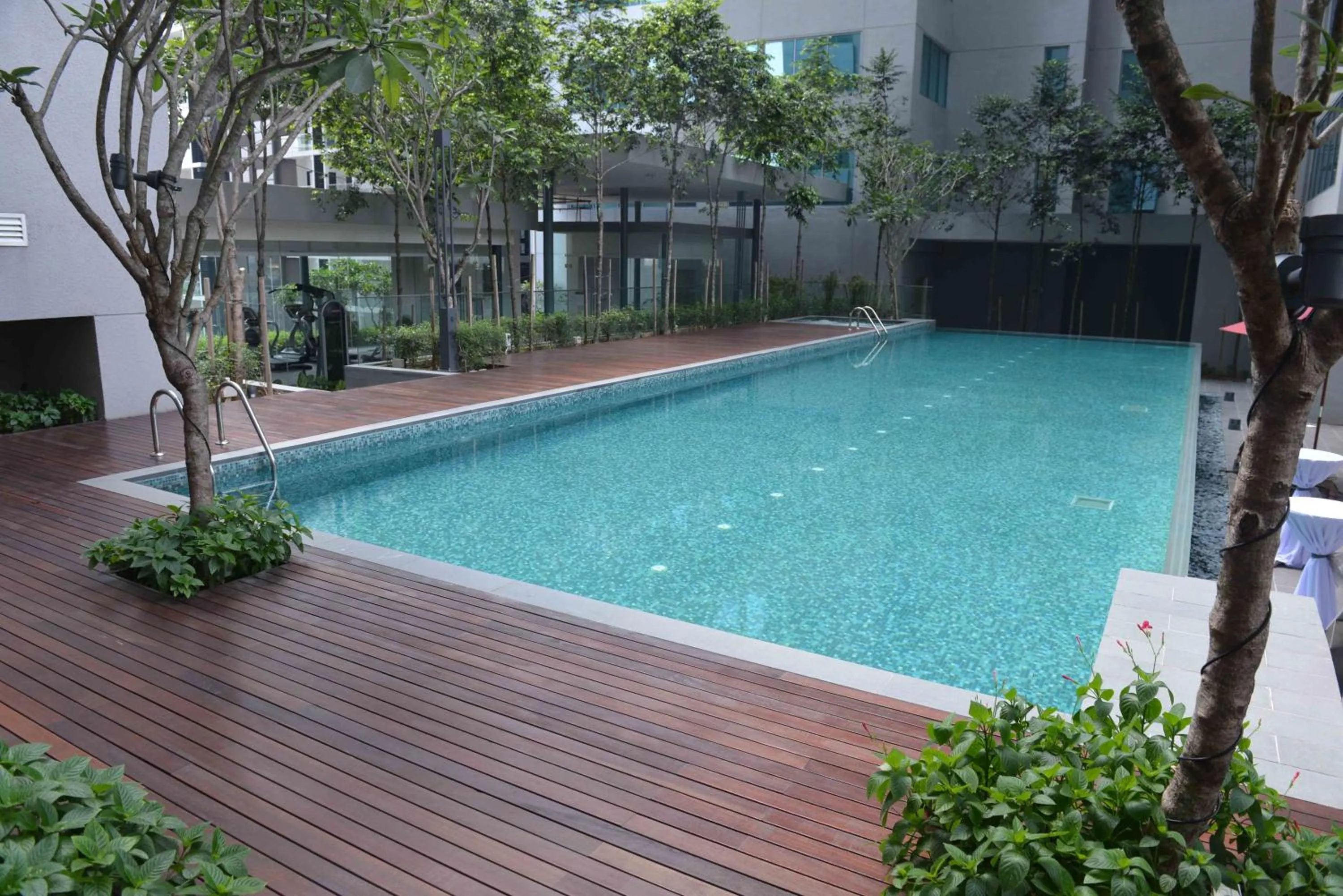 Swimming pool in Summer Suites Studios