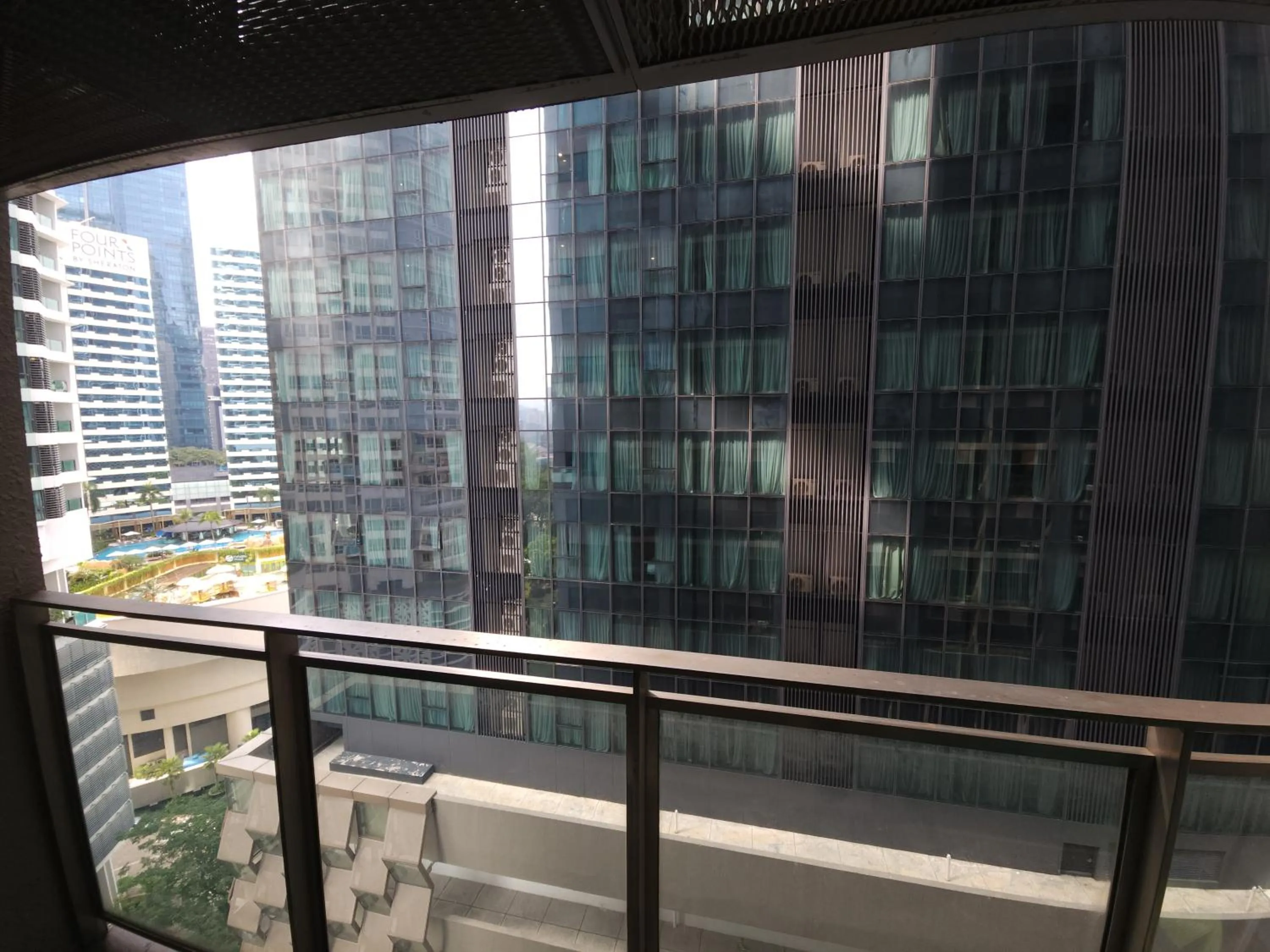 Summer Suites Studios