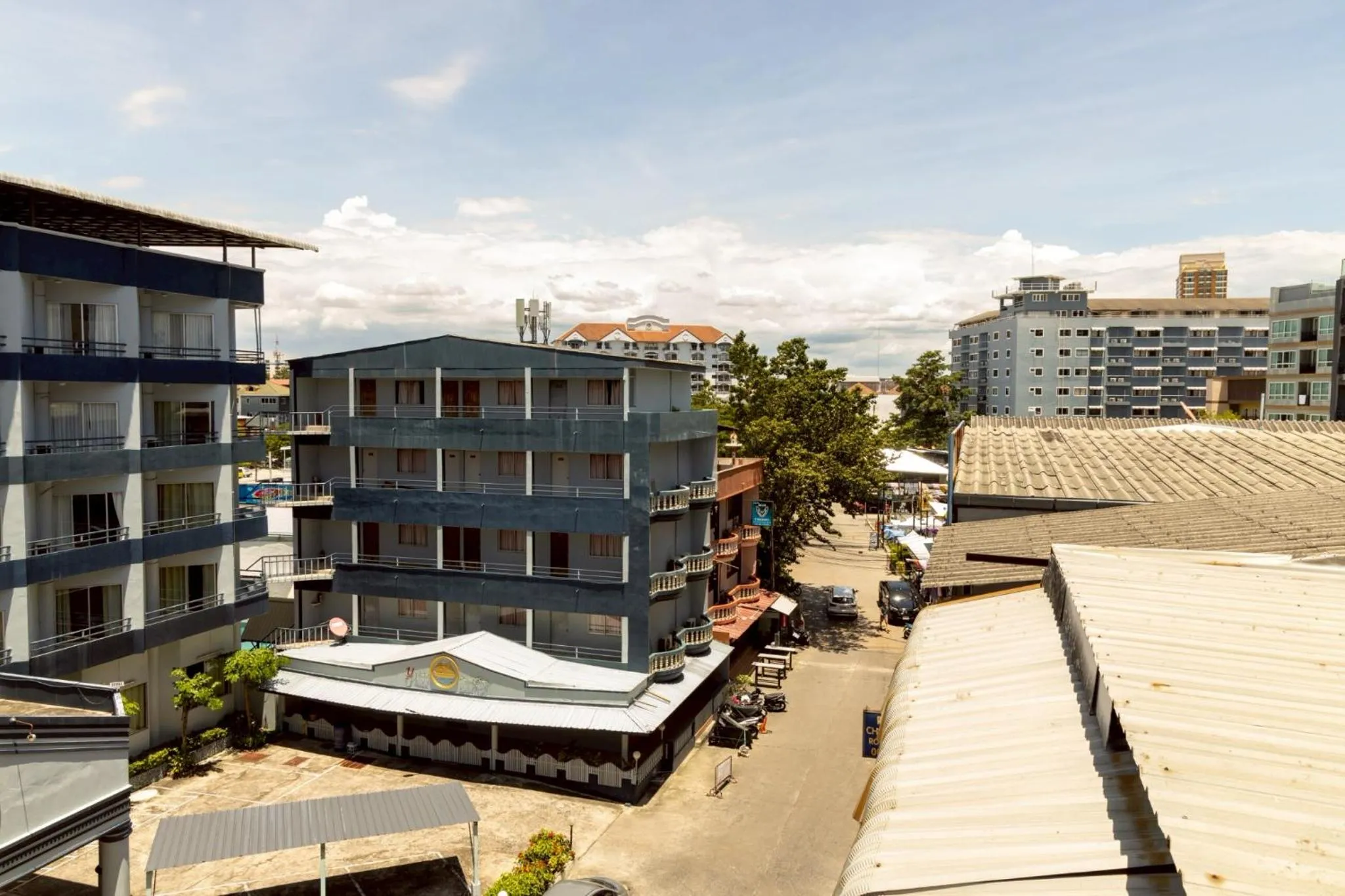 Balcony/Terrace in Sea Inn Pattaya