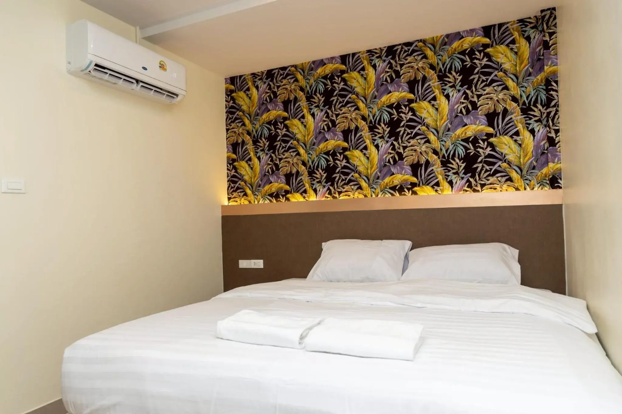 Standard Double Room in Sea Inn Pattaya Standard Double Room in Sea Inn Pattaya