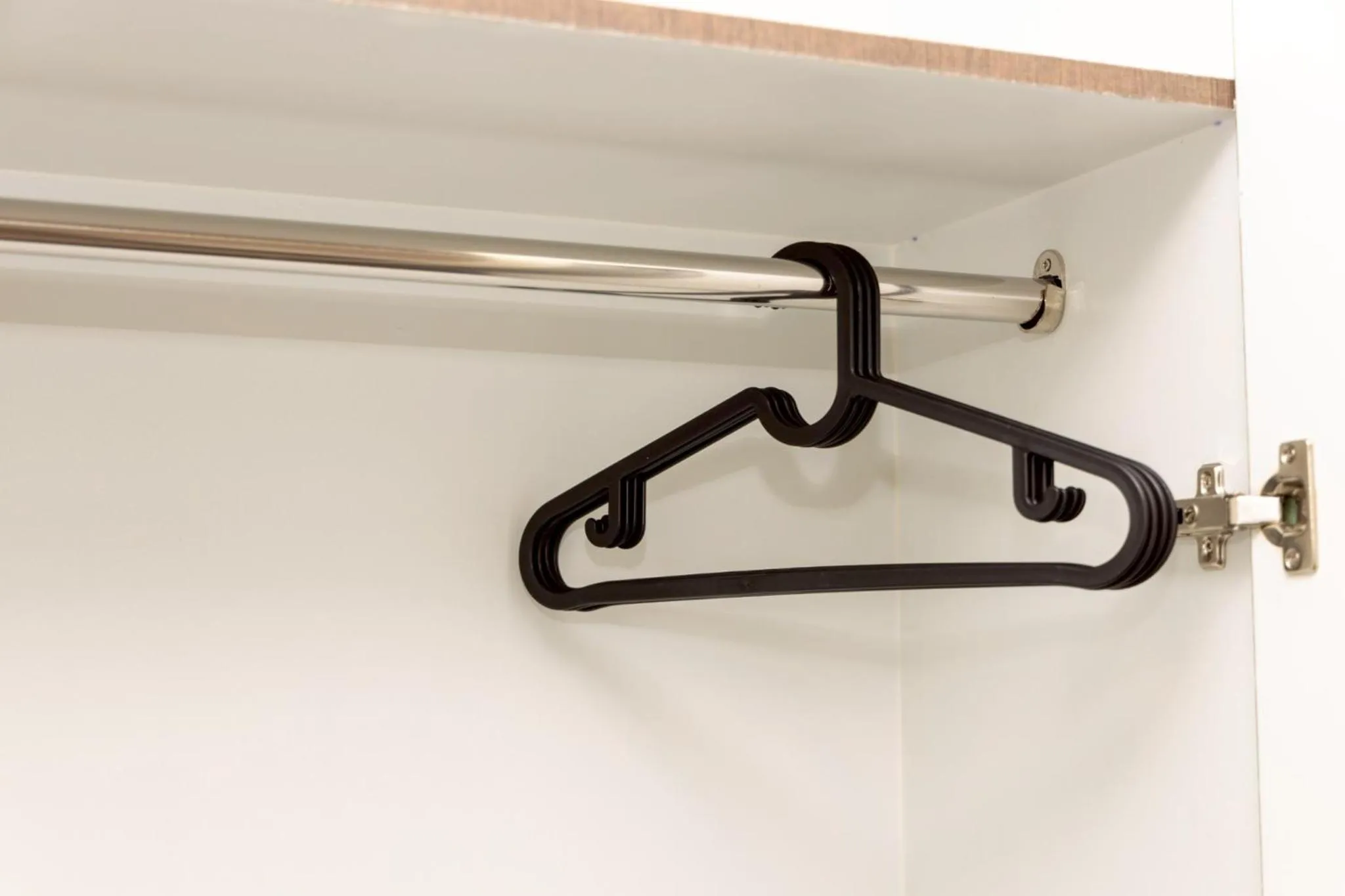 wardrobe in Sea Inn Pattaya