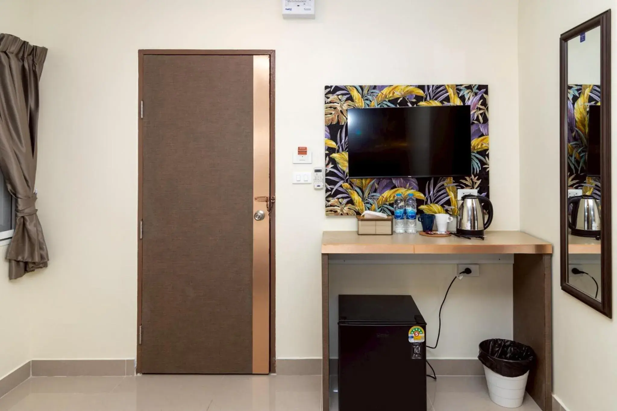 Standard Double Room in Sea Inn Pattaya Standard Double Room in Sea Inn Pattaya