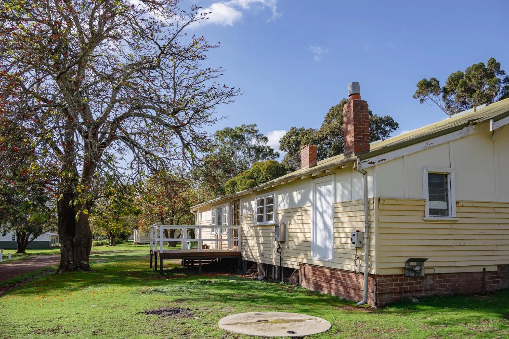 Five - Bedroom Cottage - Livingstone  in Fairbridge Village