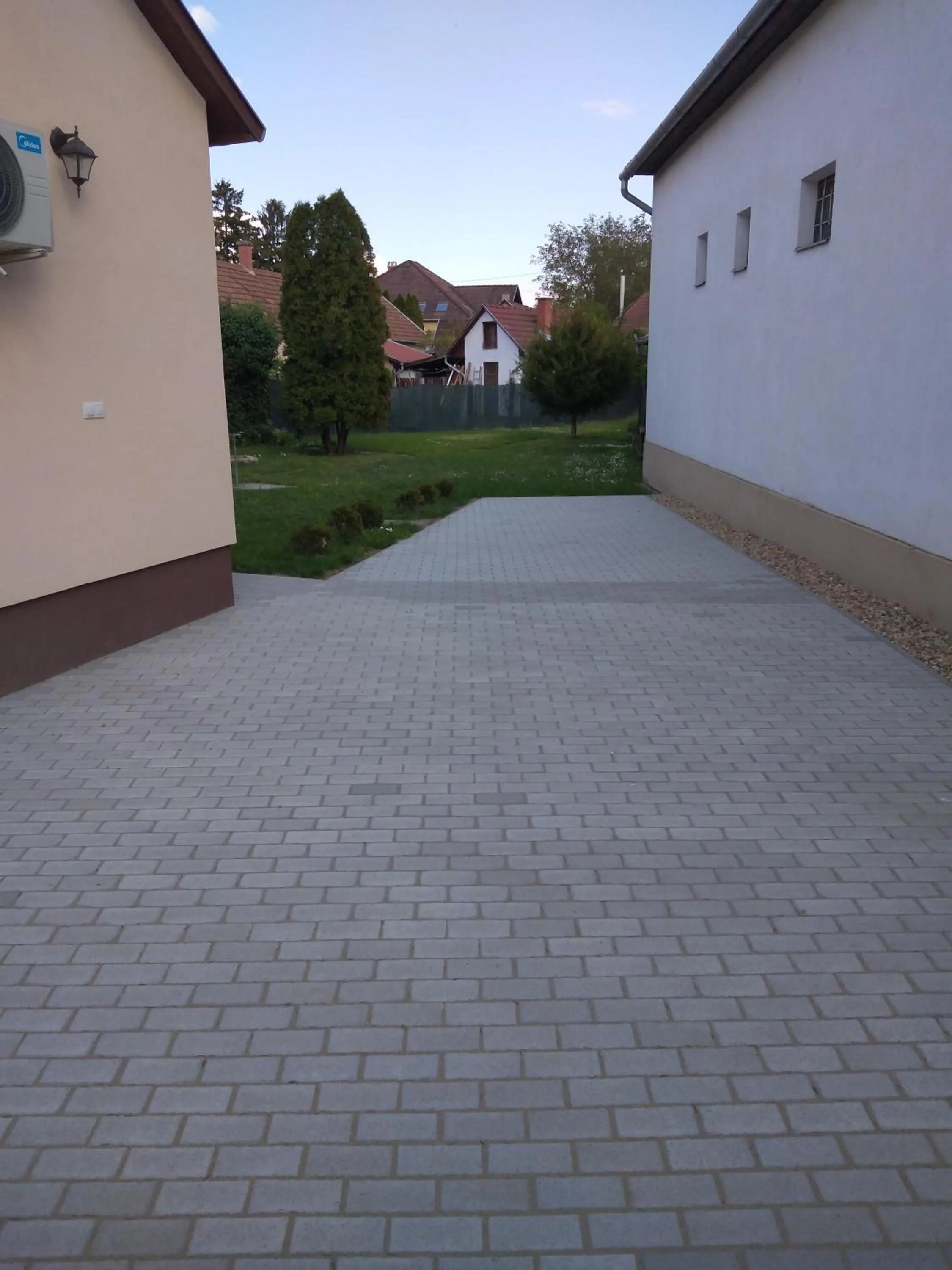 Otthon Apartman