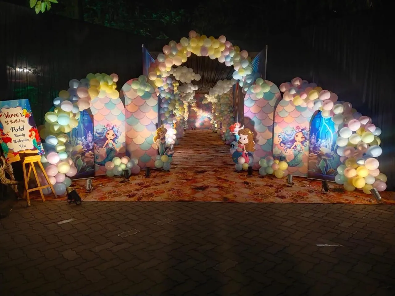 Evening entertainment in Ginger Gondia, Balaghat Road