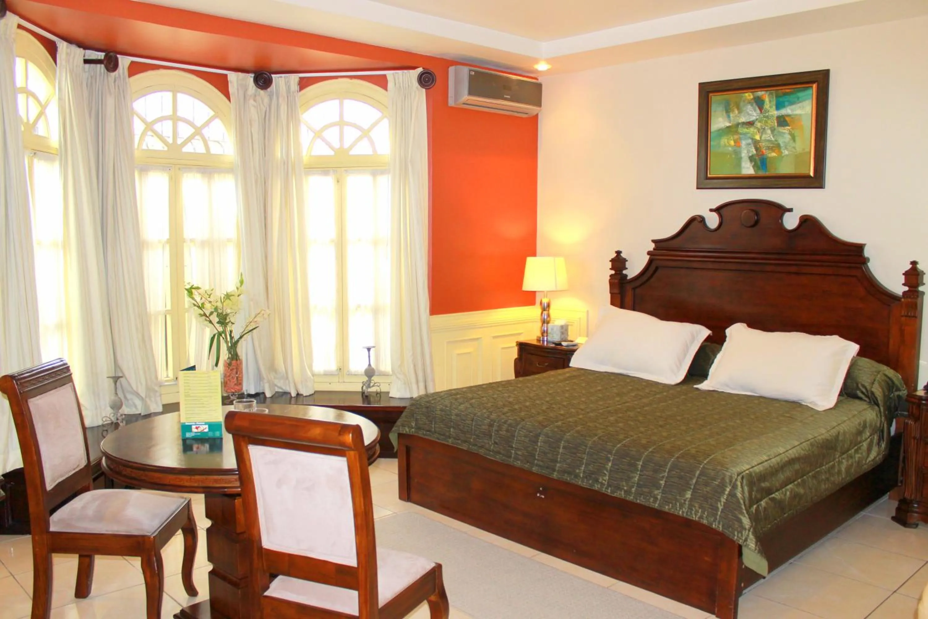 Day, Bed in Sportsmens Lodge - Gentlemen's Club