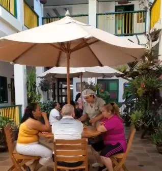 Restaurant/places to eat in Hotel Vegas del Rio