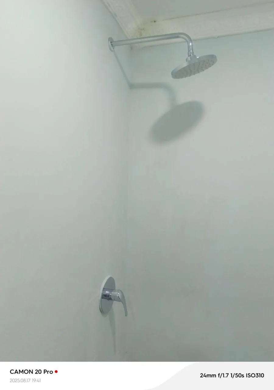 Bathroom in Raneziah Guesthouse