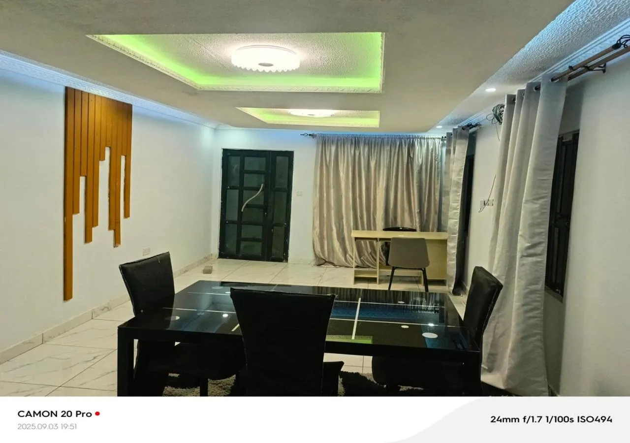 Dining area in Raneziah Guesthouse