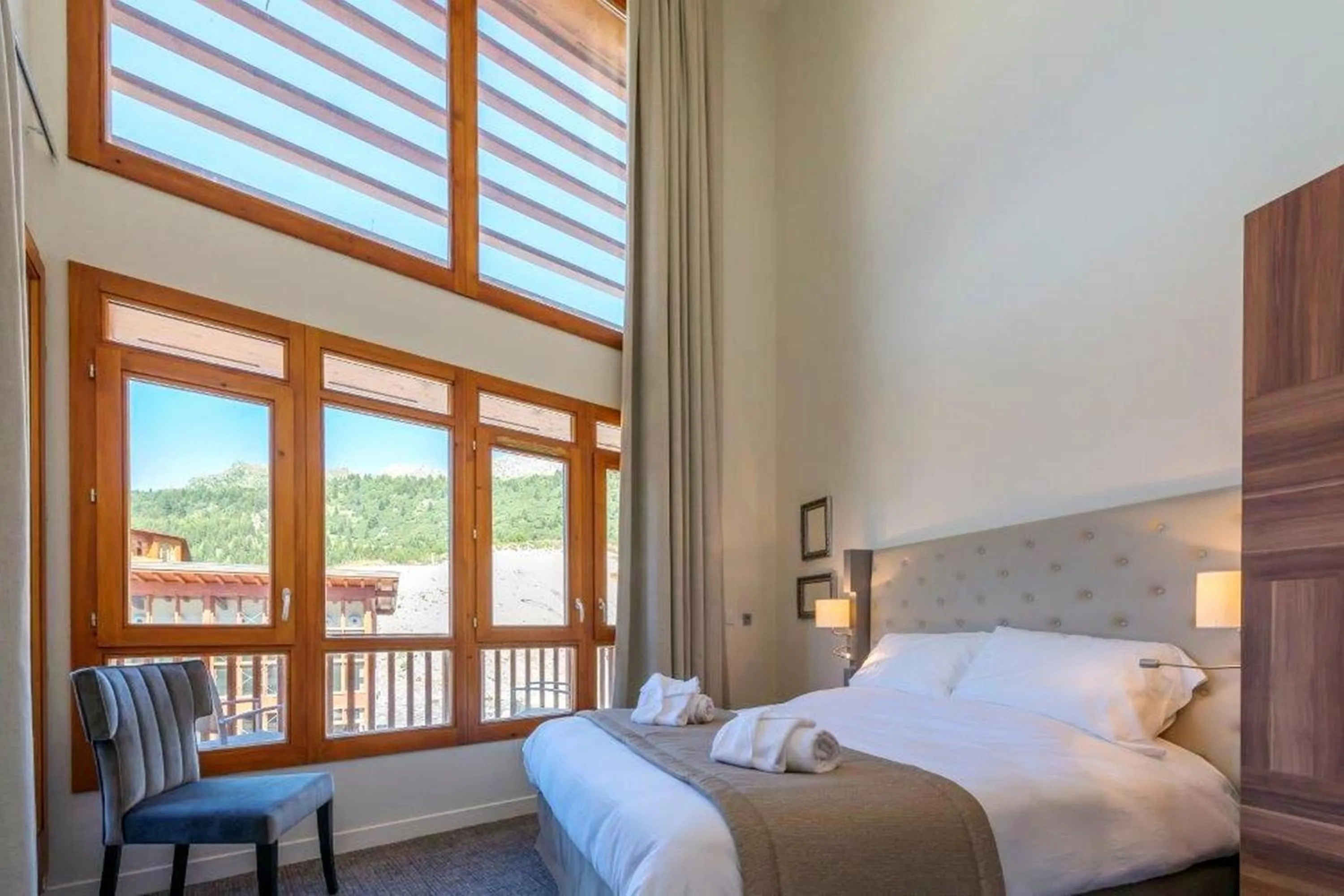 Bedroom, Bed in Hôtel Eden by Odalys