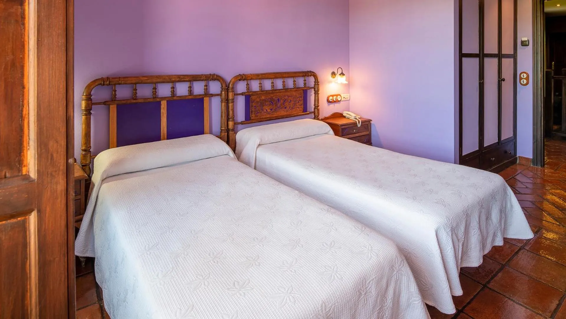 Bed in Globales Playa de Las Llanas