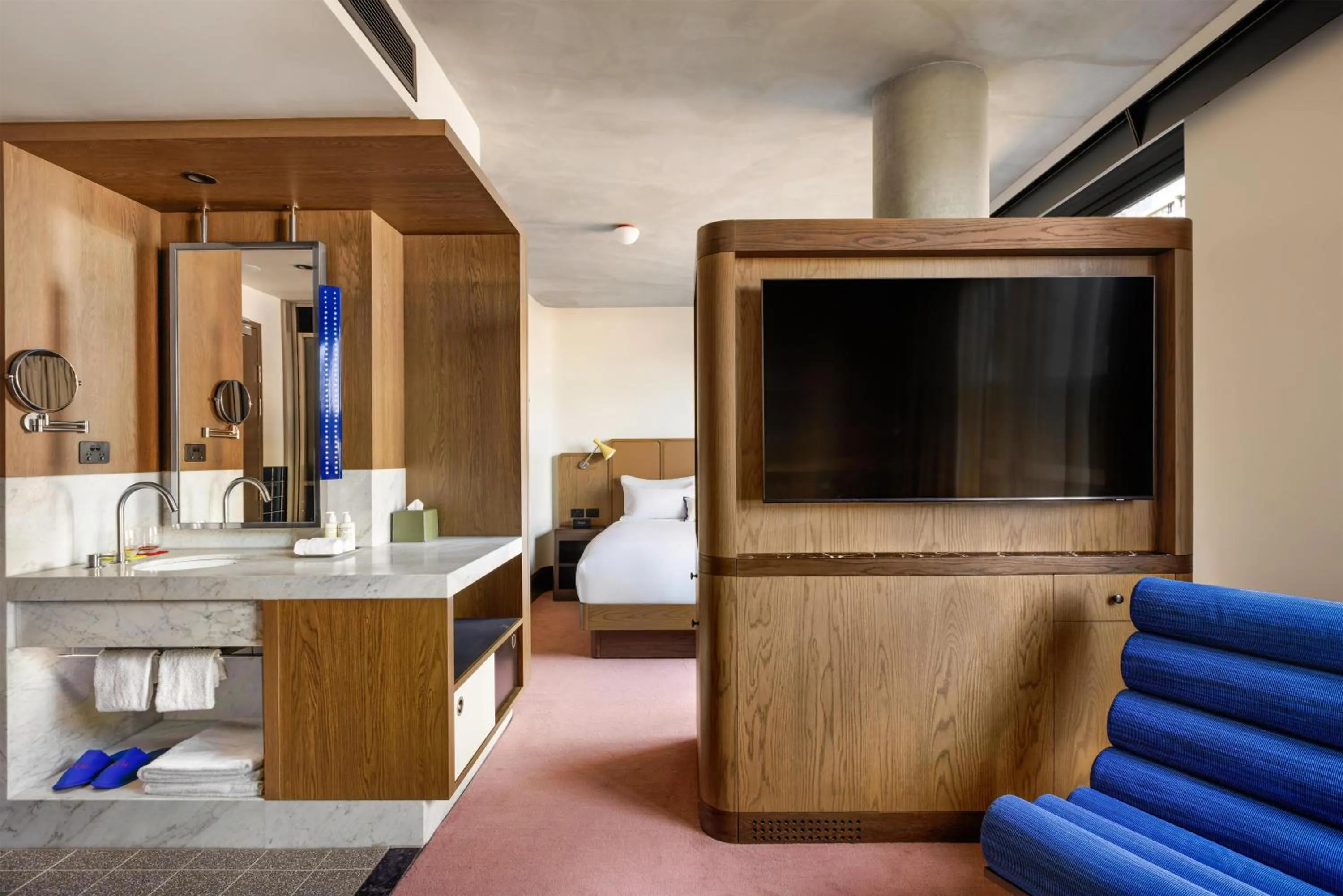 Bedroom in Hannah St Hotel Melbourne