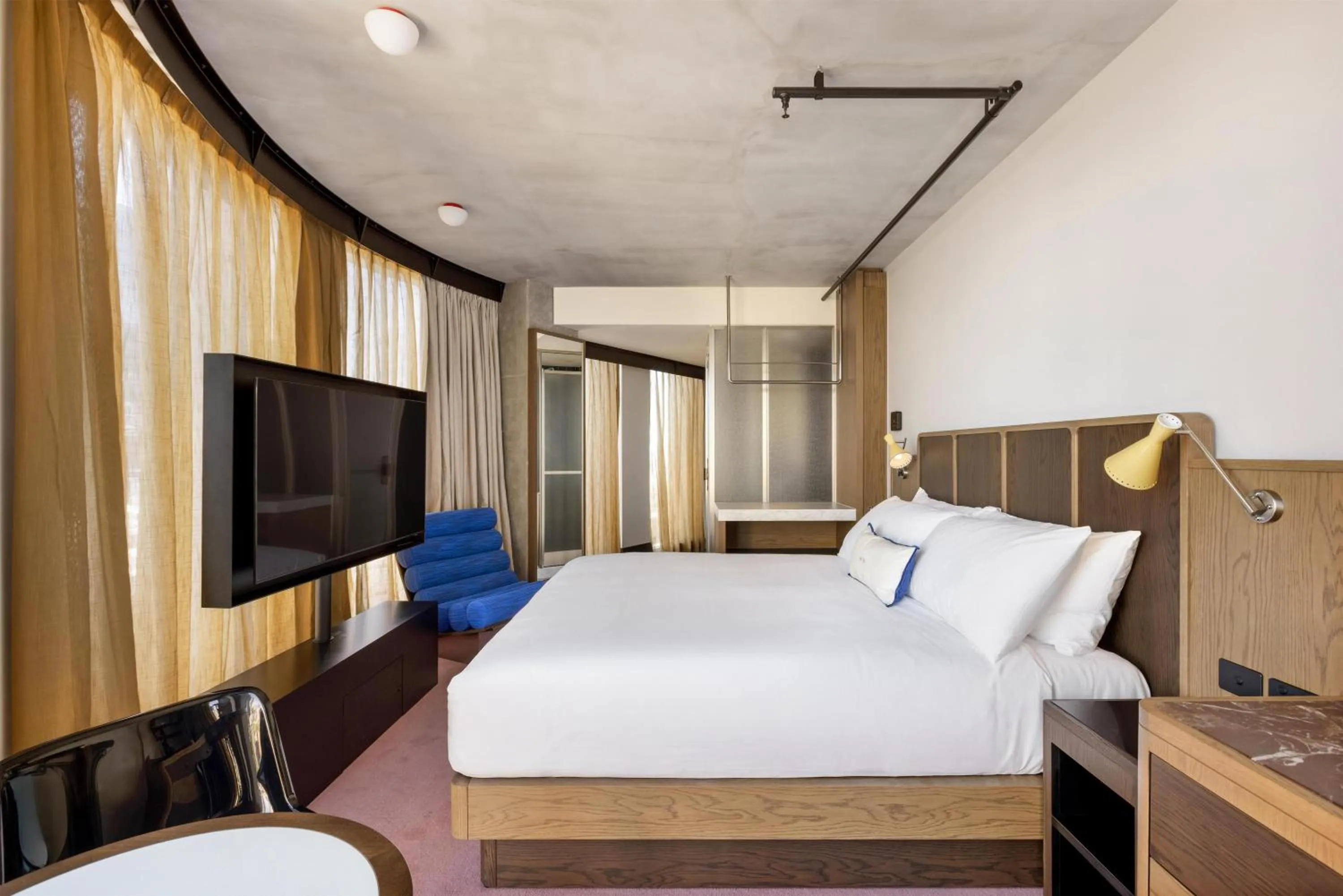 Bedroom, Bed in Hannah St Hotel Melbourne