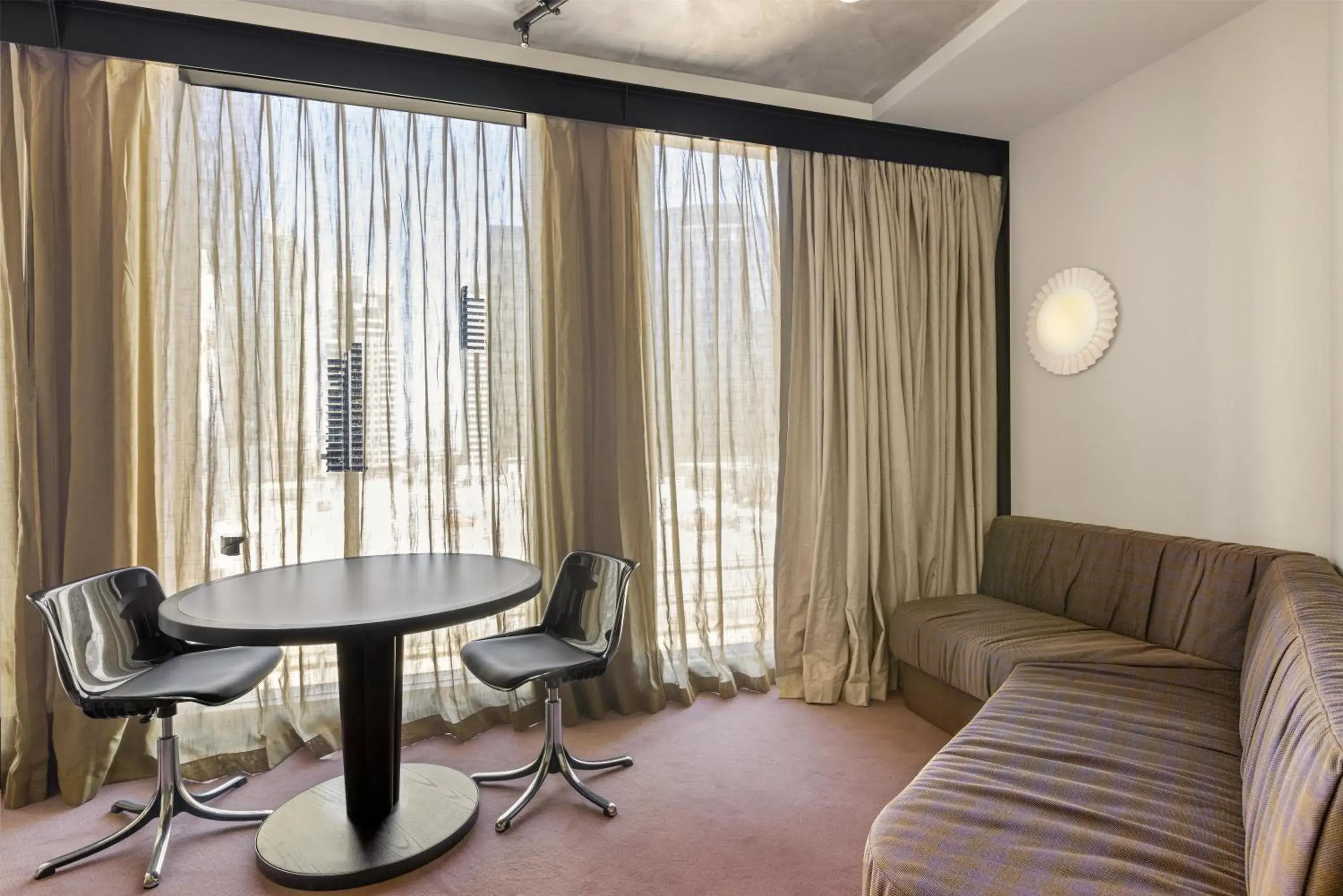 Bedroom in Hannah St Hotel Melbourne Bedroom in Hannah St Hotel Melbourne