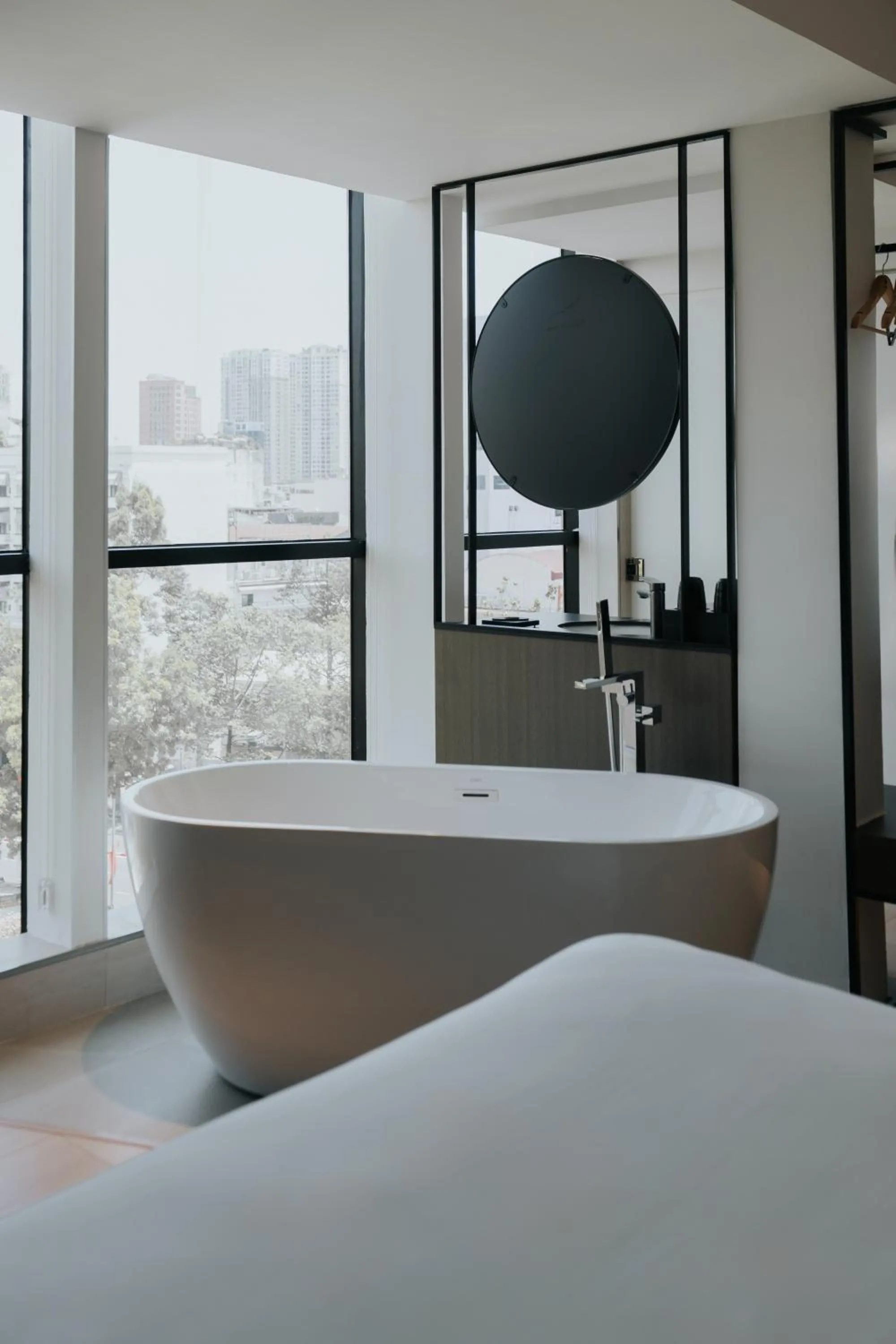 Suite with City View in PureJoy Hotel Saigon