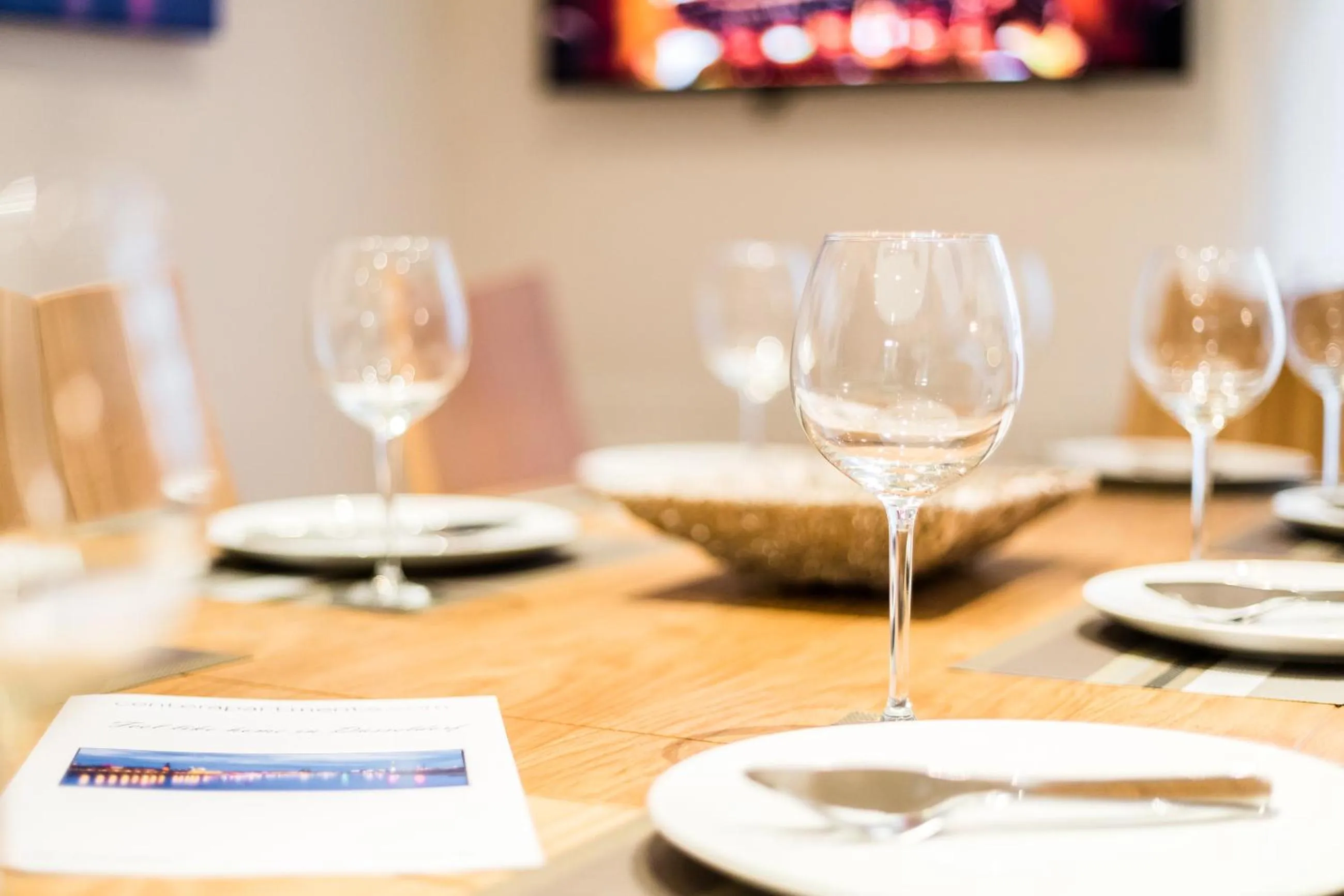 Dining area in Centerapartments Tonhallenstraße