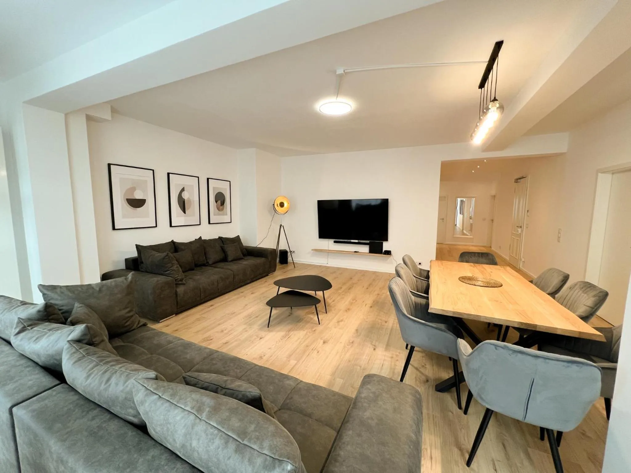 Communal lounge/ TV room in Centerapartments Tonhallenstraße