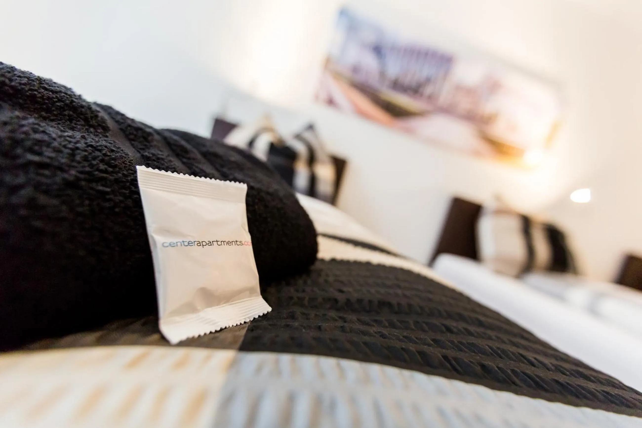 Property logo or sign, Bed in Centerapartments Tonhallenstraße