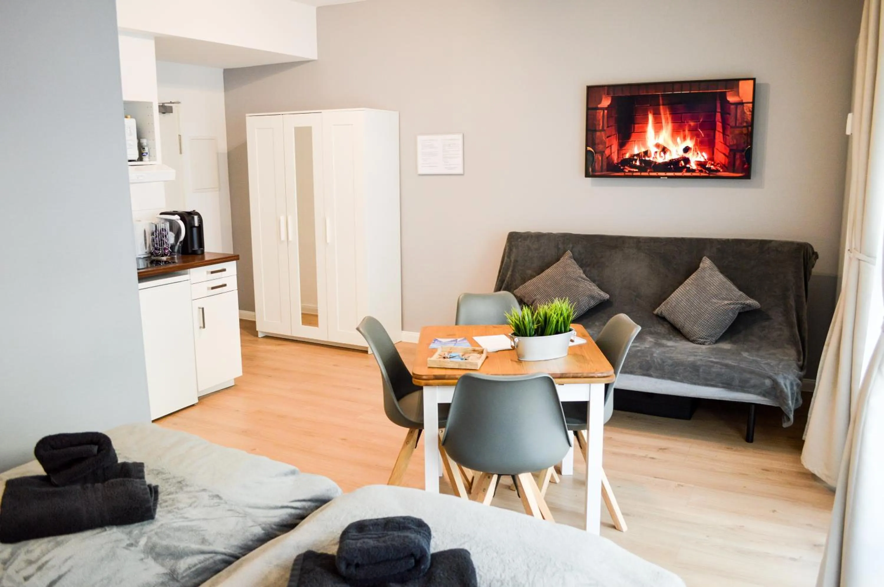 TV and multimedia in Centerapartments Tonhallenstraße