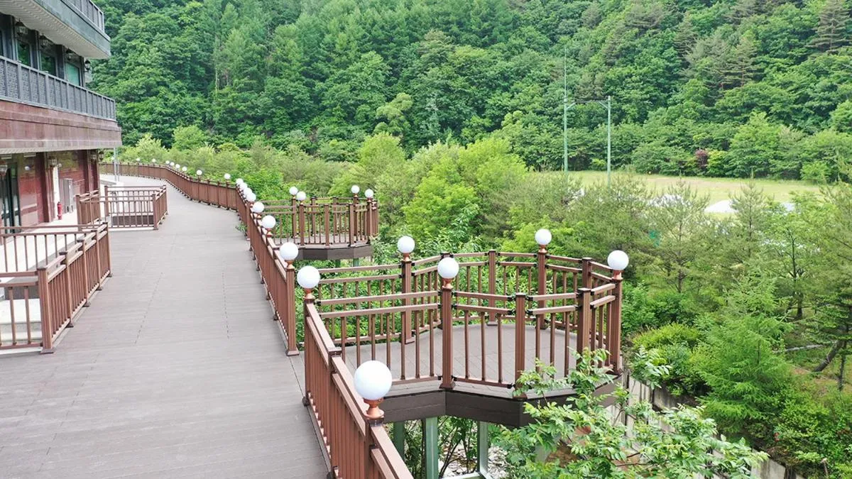 Balcony/Terrace in Taebaek Hotel
