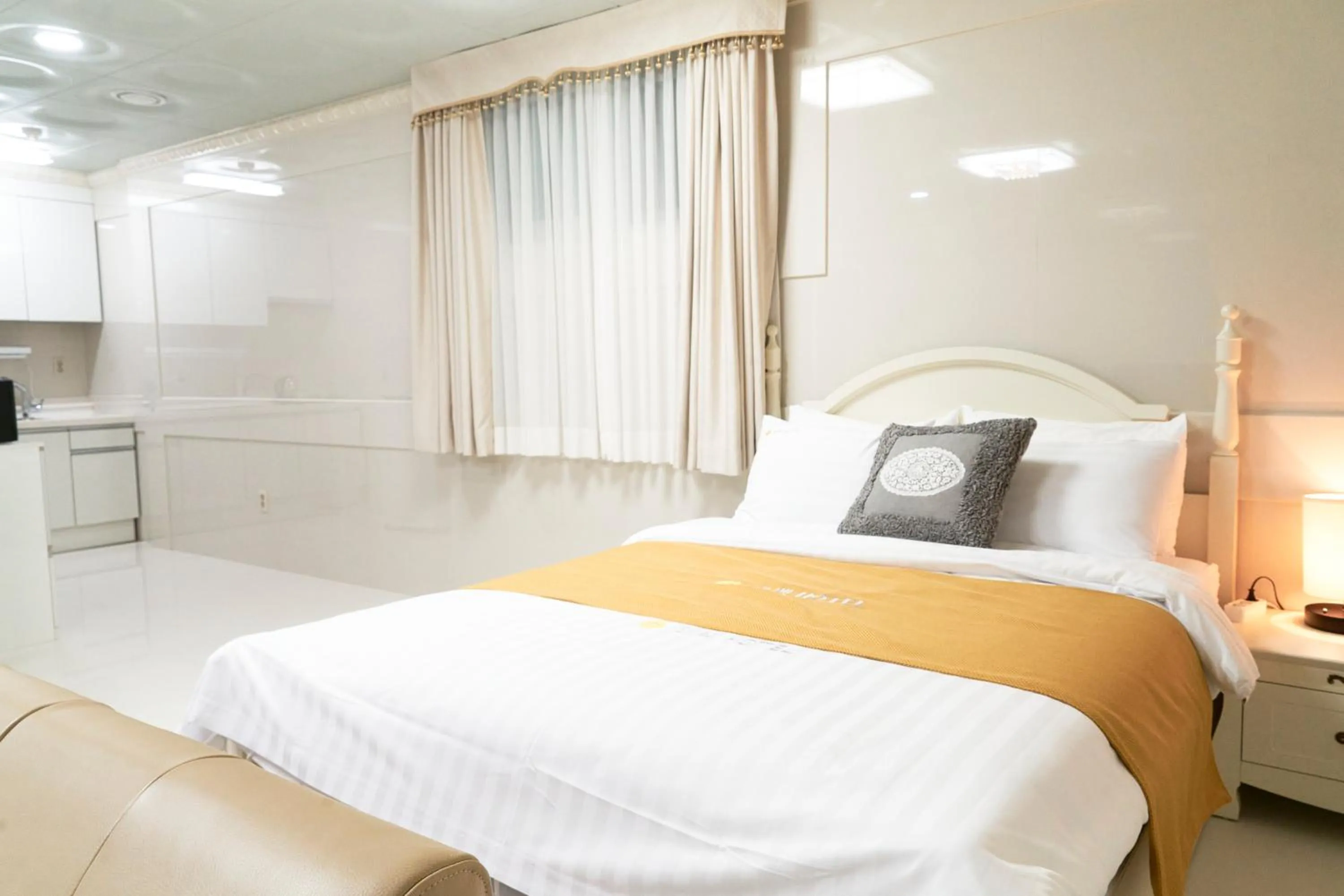 Bed in Taebaek Hotel