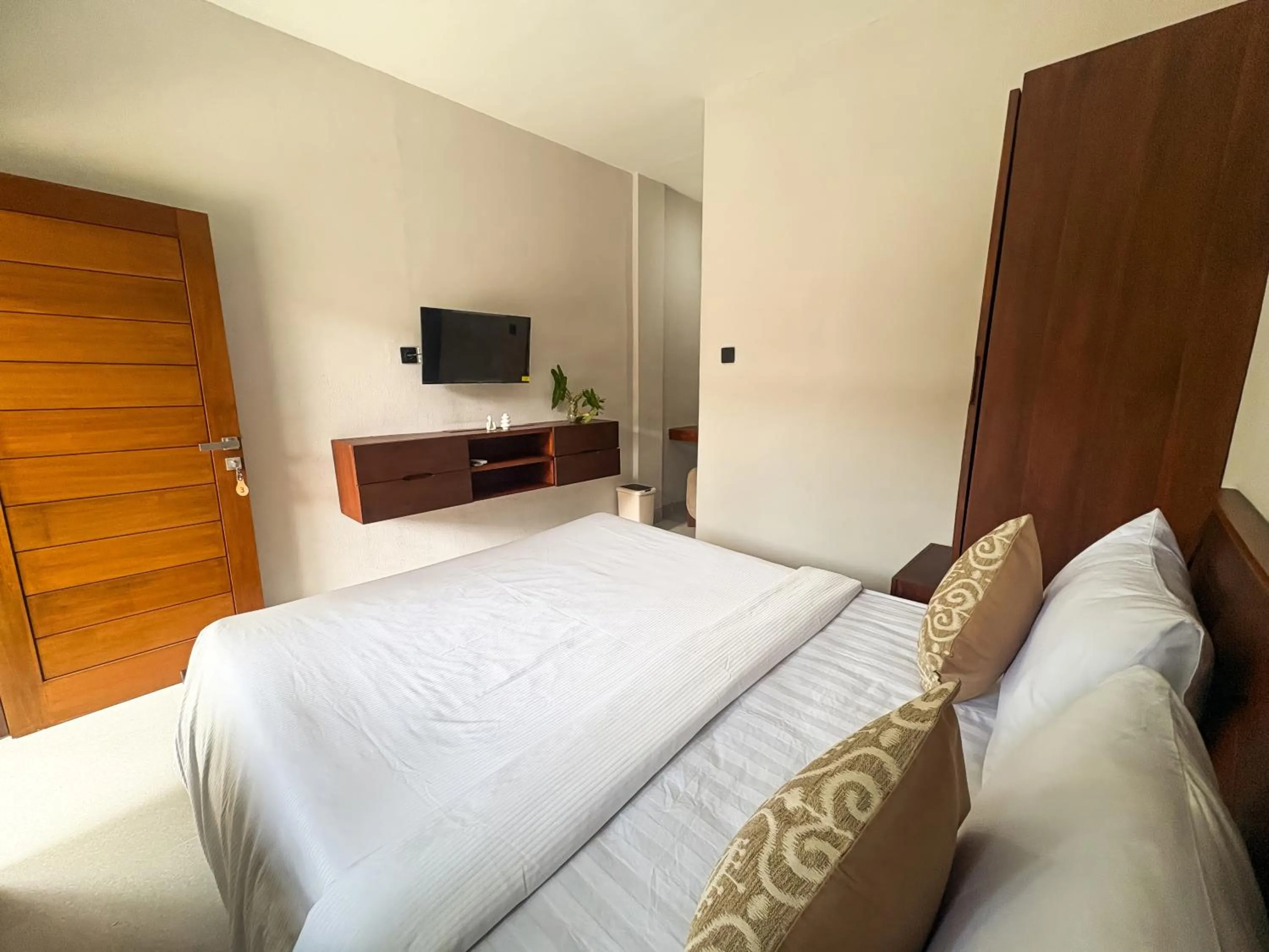 Bedroom, Bed in Maithala Villa & Living