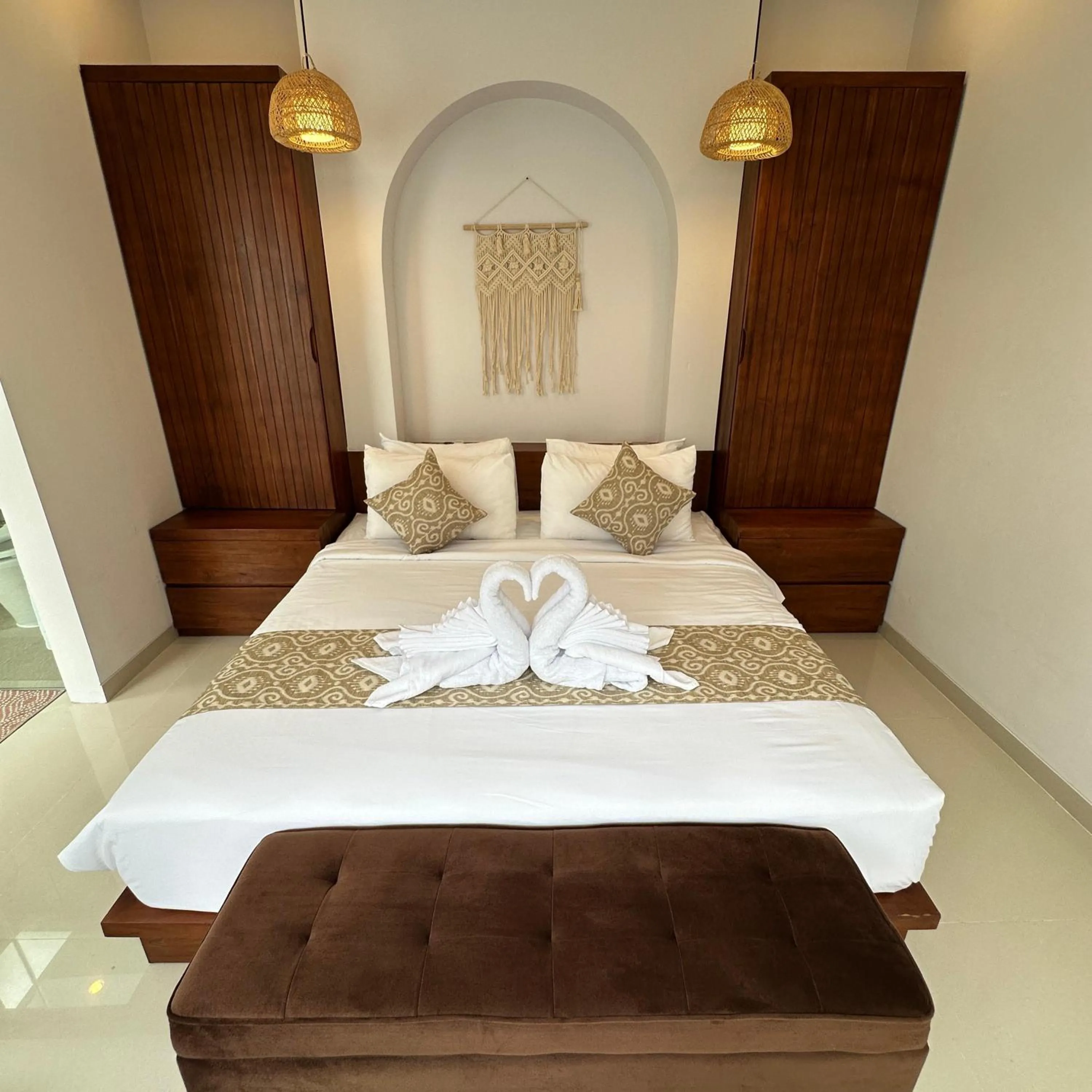 Bedroom, Bed in Maithala Villa & Living