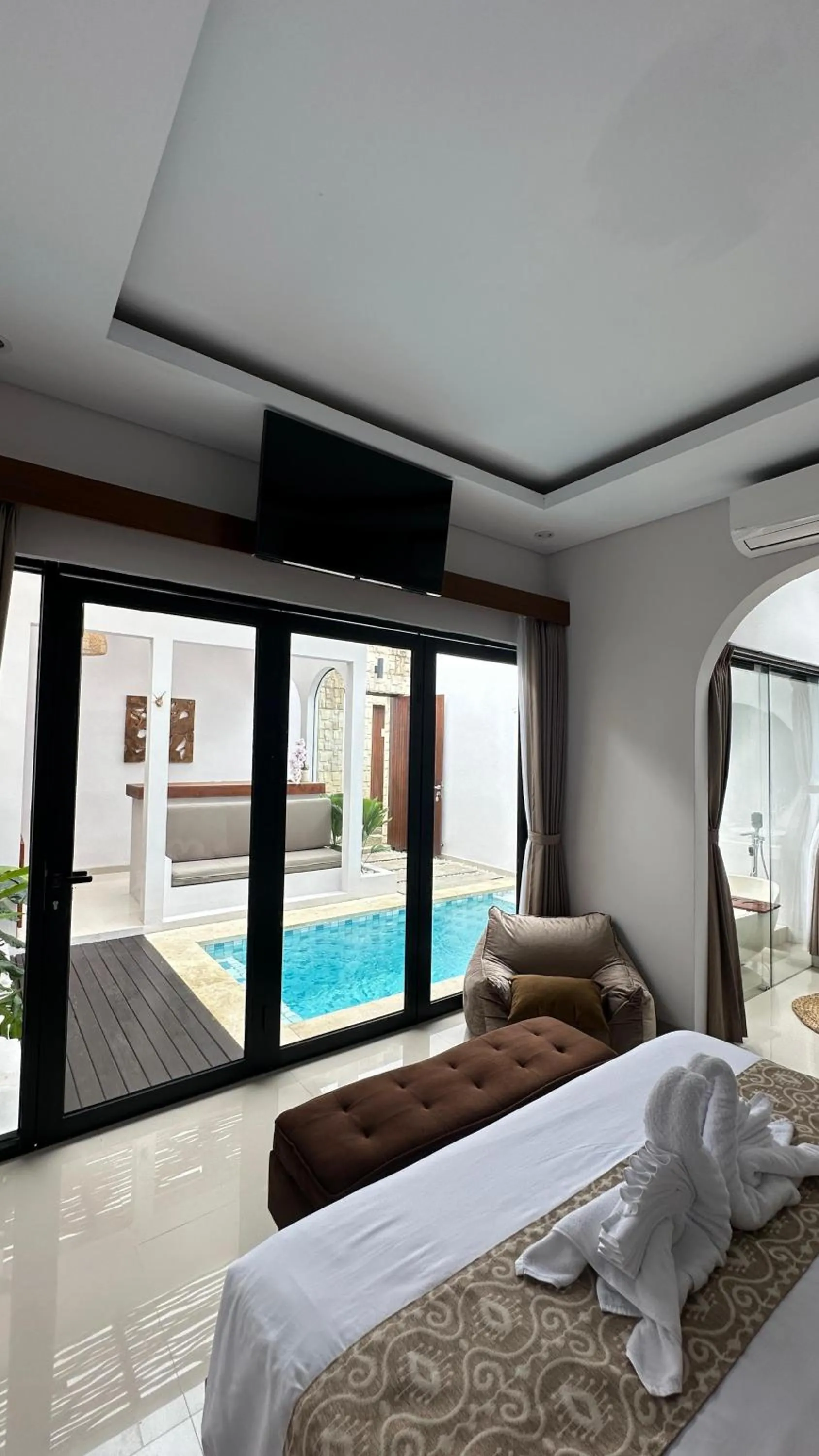 Bedroom, Bed in Maithala Villa & Living