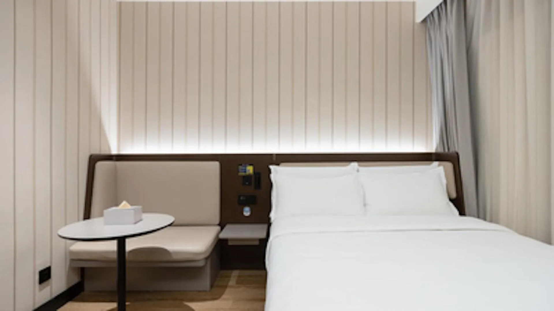 Photo of the whole room, Bed in Hanting Hotel Beijing Wanfeng Road Qilizhuang Subway Station