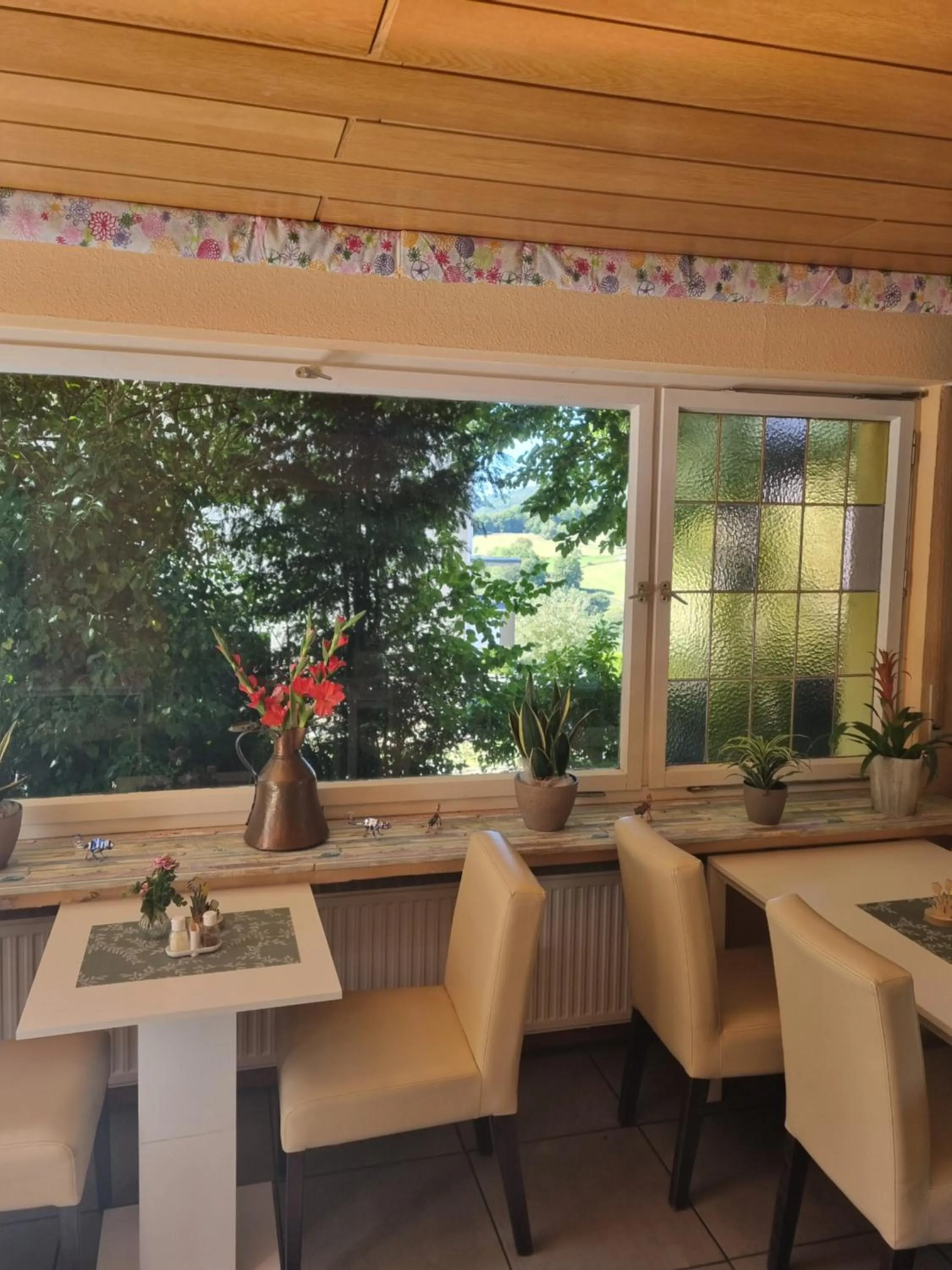 Breakfast in Famile Hotel Kameleon