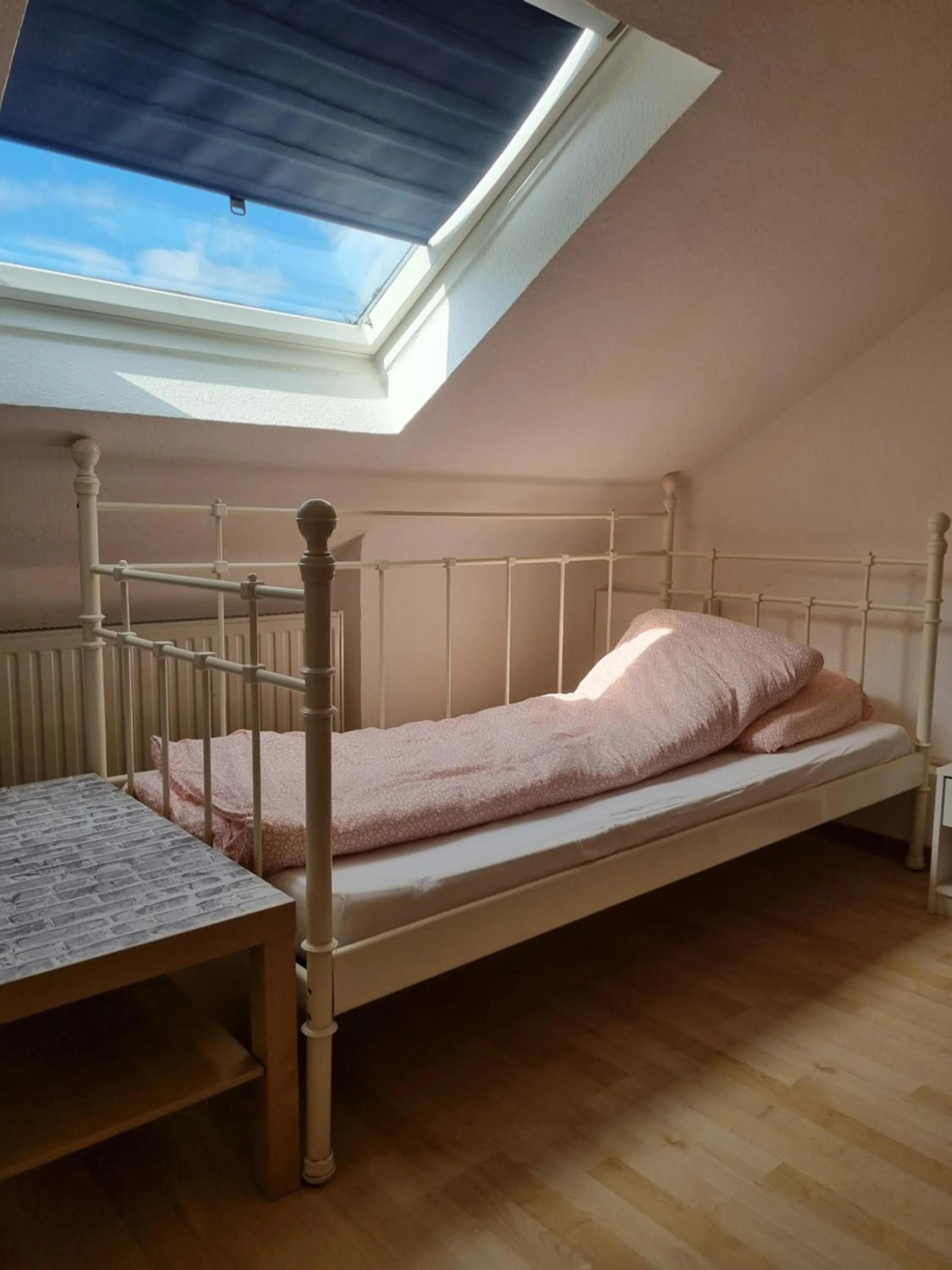 Bed in Famile Hotel Kameleon