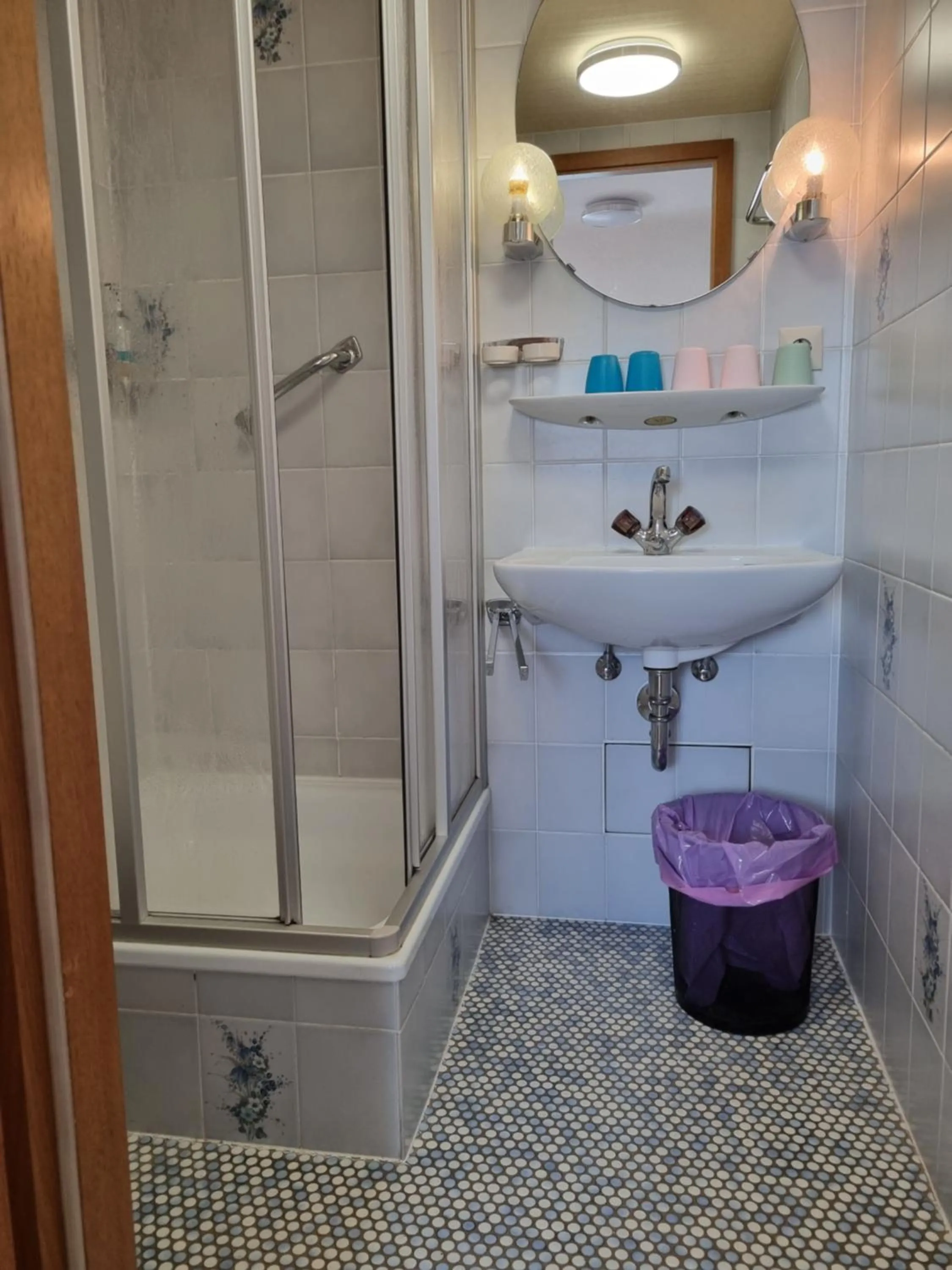 Shower in Famile Hotel Kameleon