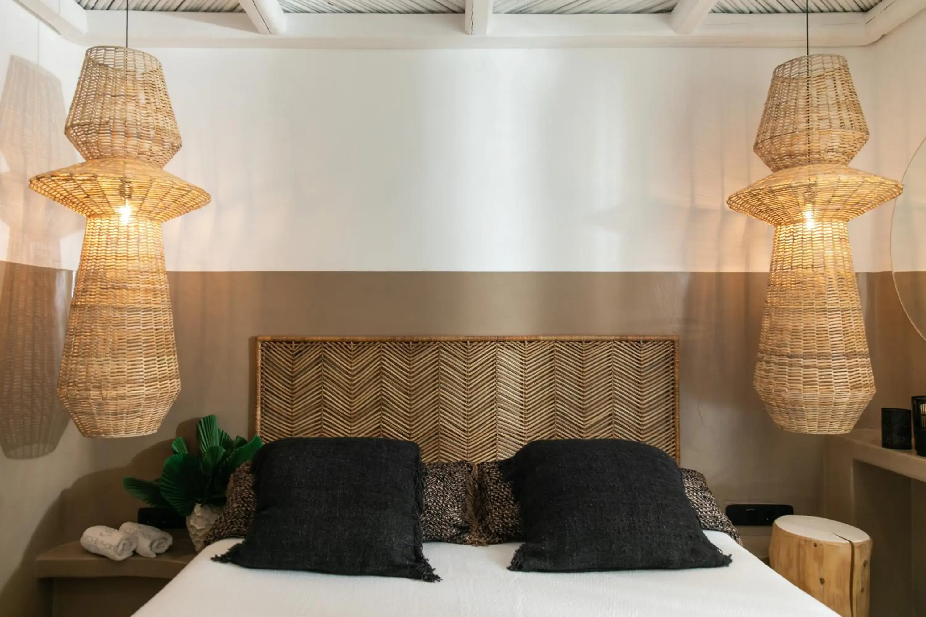 Bed in Naxos Euphoria Suites Bed in Naxos Euphoria Suites