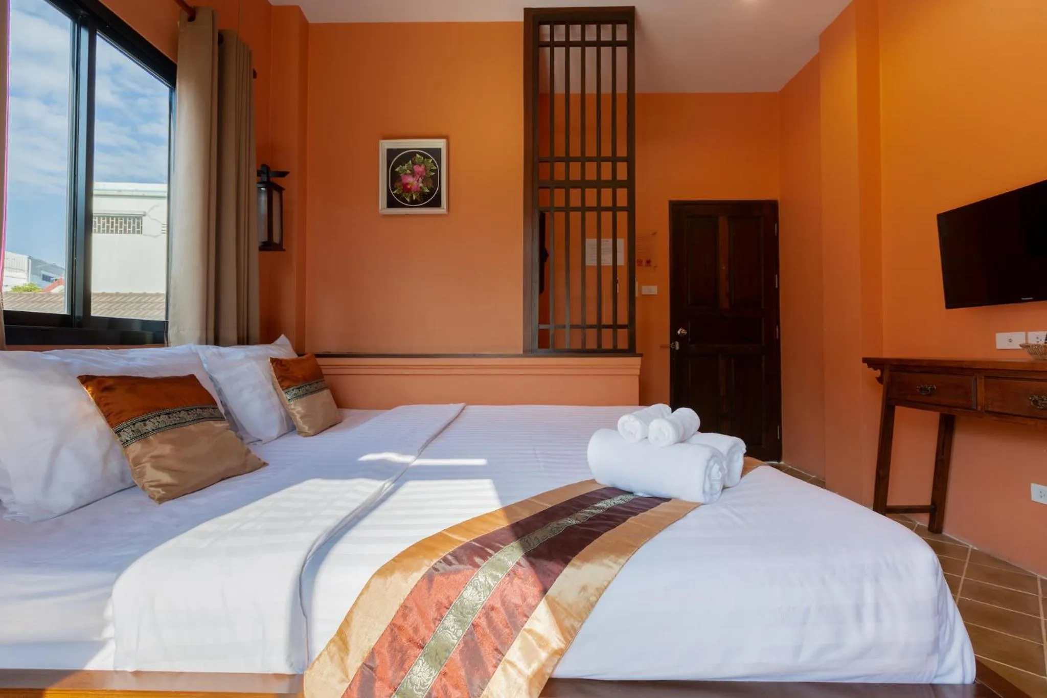 Bed in Huen Hug Chiang Mai