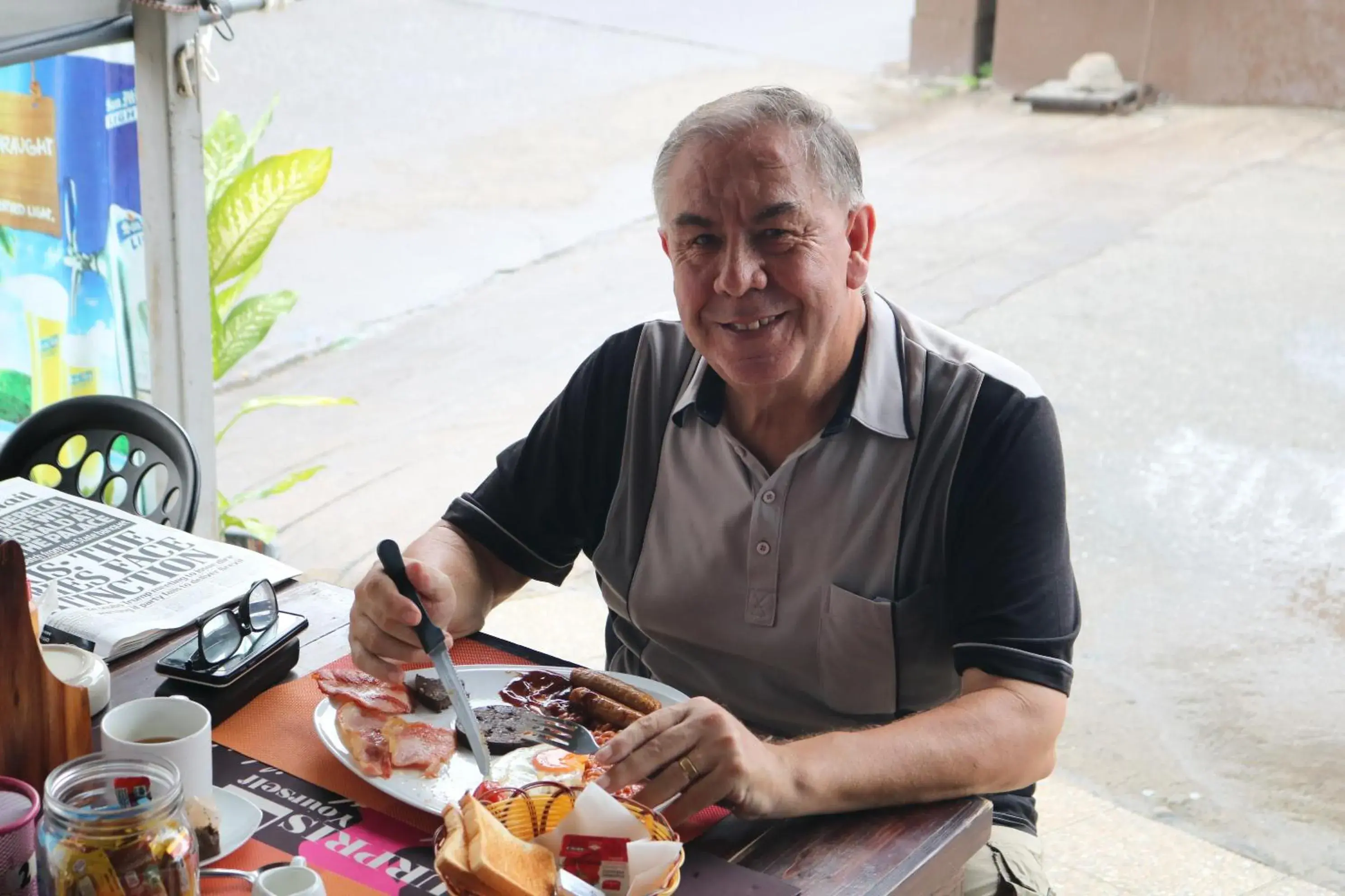 Hideaway Guest House And Bar Hideaway Guest House And Bar