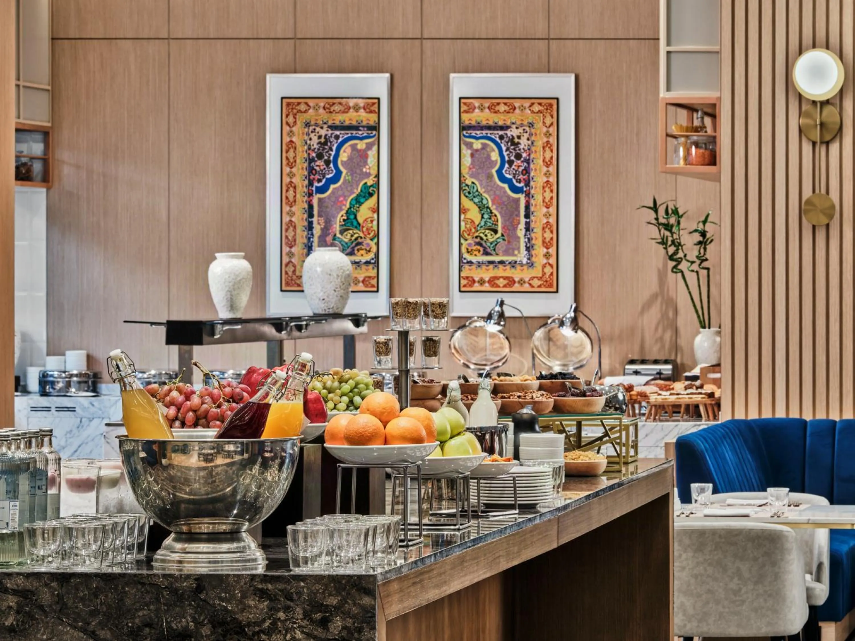 Restaurant/places to eat in Crowne Plaza Dushanbe by IHG