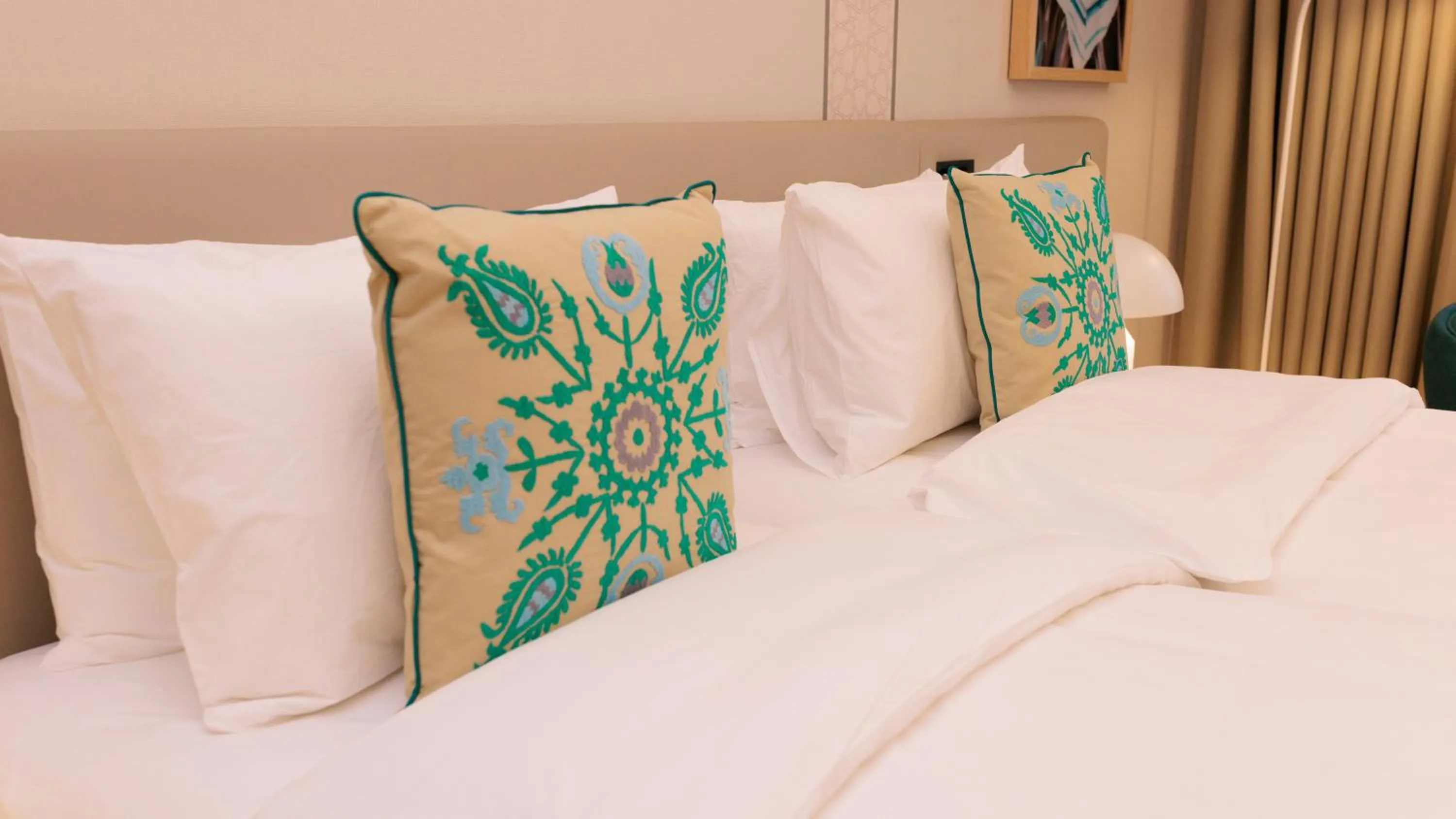 Bed in Crowne Plaza Dushanbe by IHG