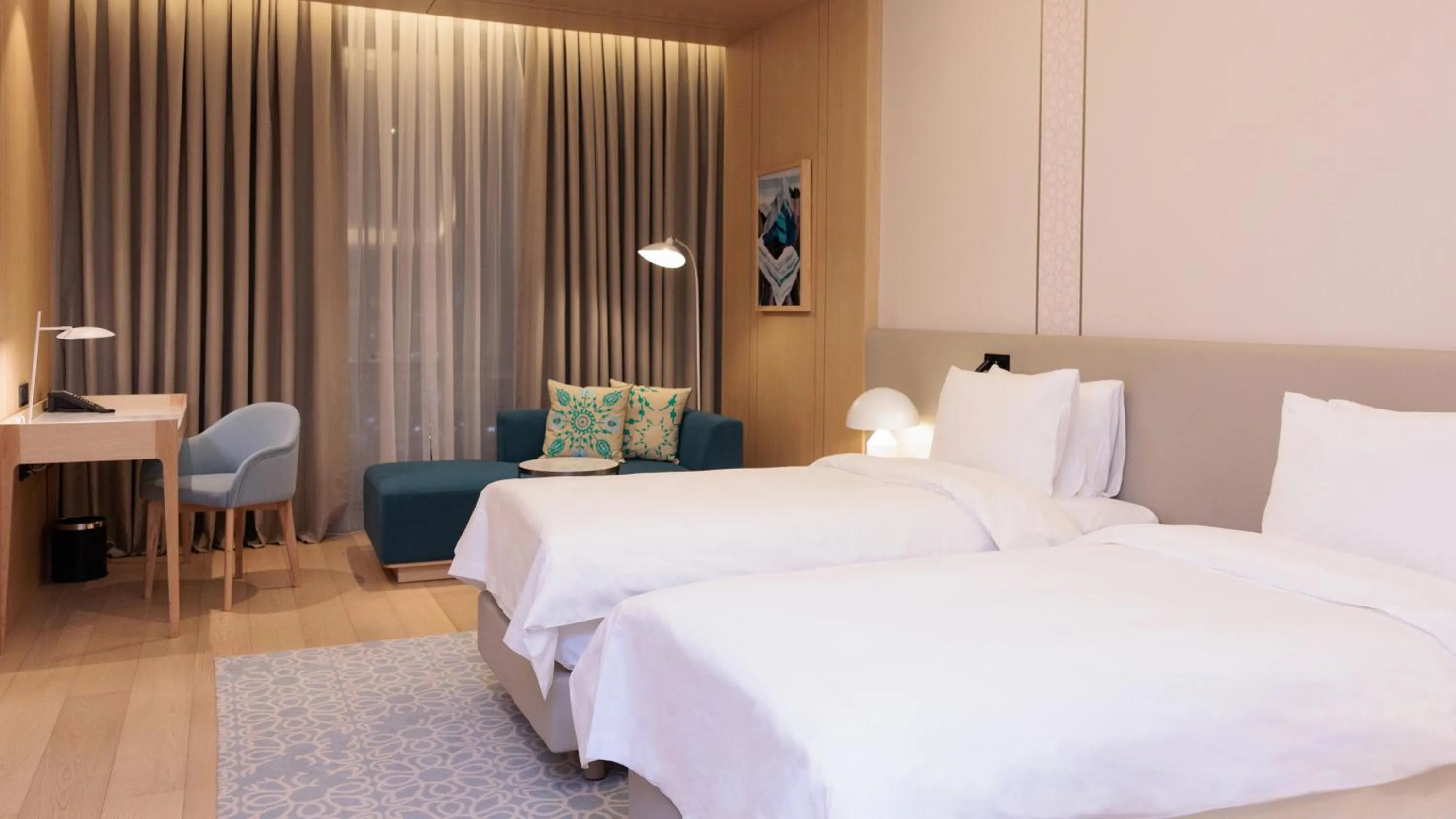 Photo of the whole room, Bed in Crowne Plaza Dushanbe by IHG