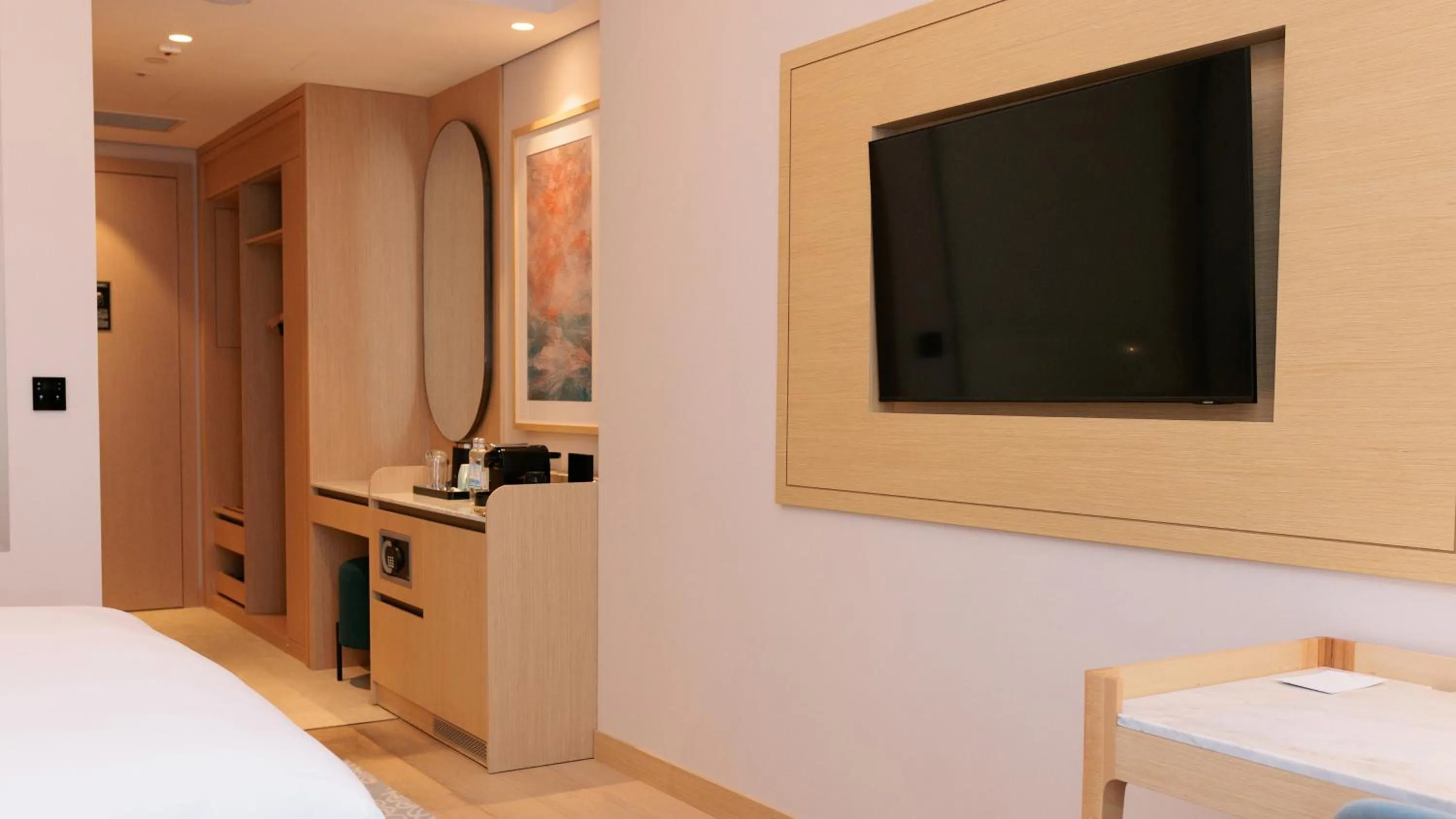 Bed in Crowne Plaza Dushanbe by IHG