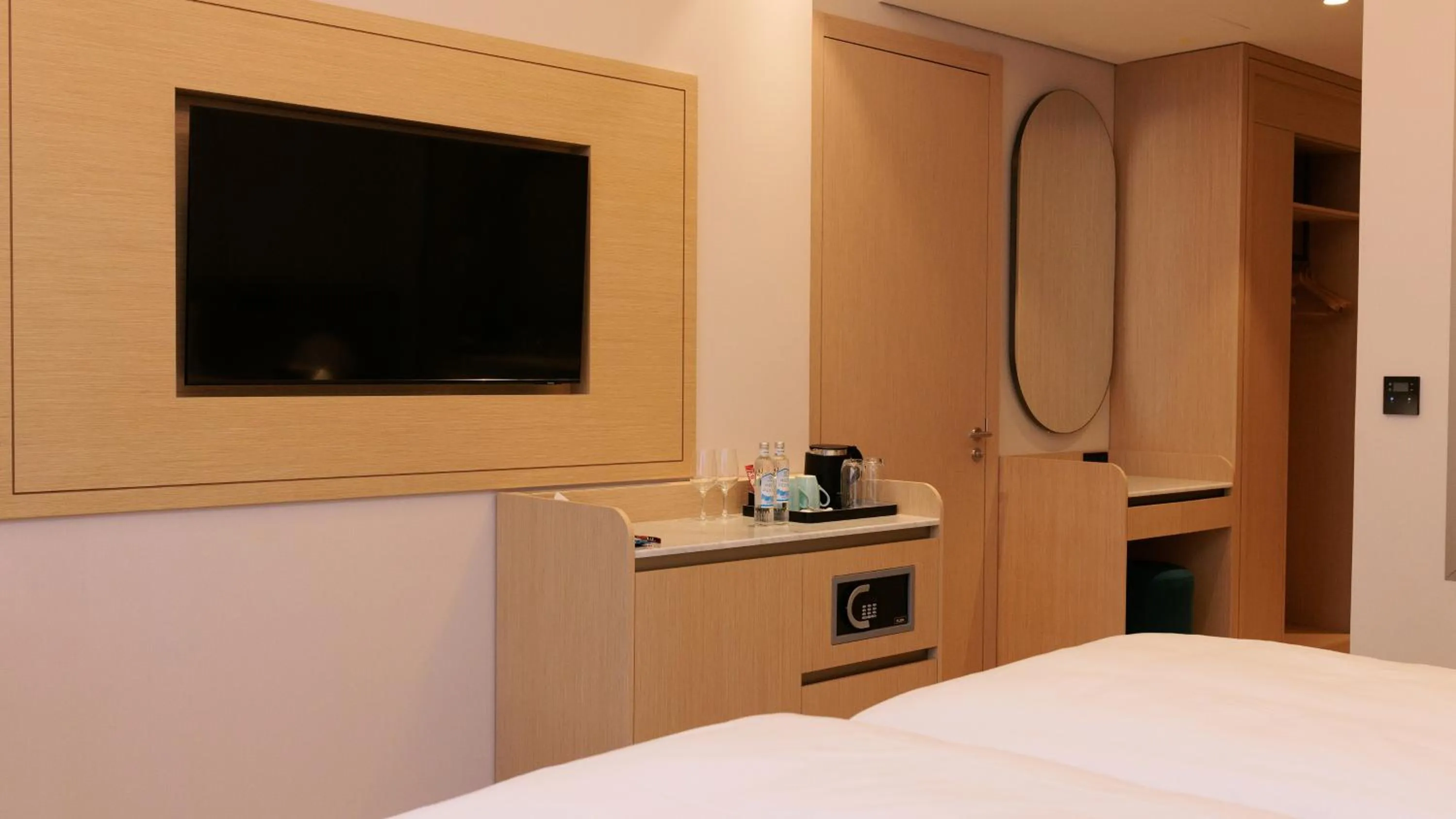 Photo of the whole room, Bed in Crowne Plaza Dushanbe by IHG