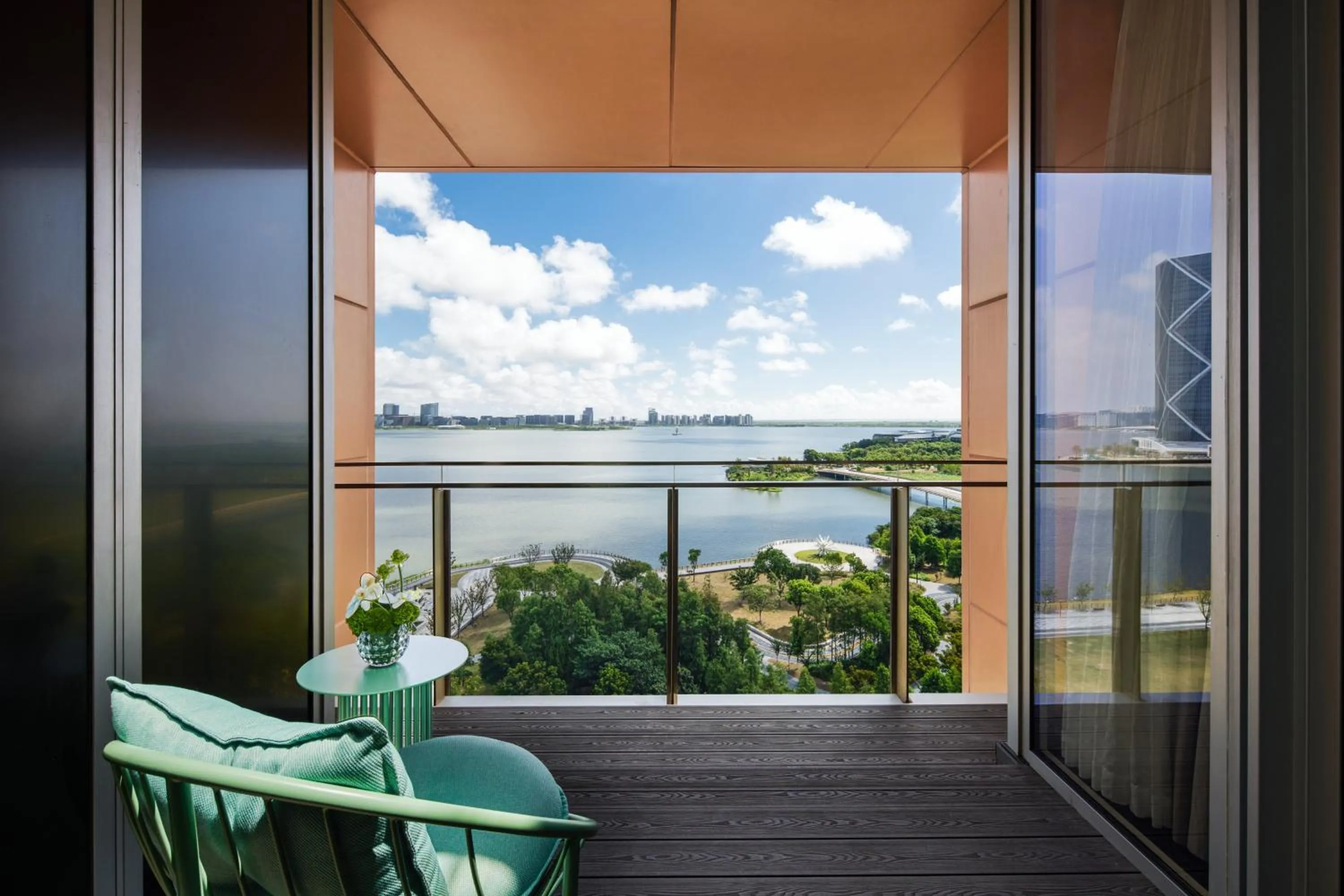 Photo of the whole room in Hotel Indigo Shanghai Harbour City