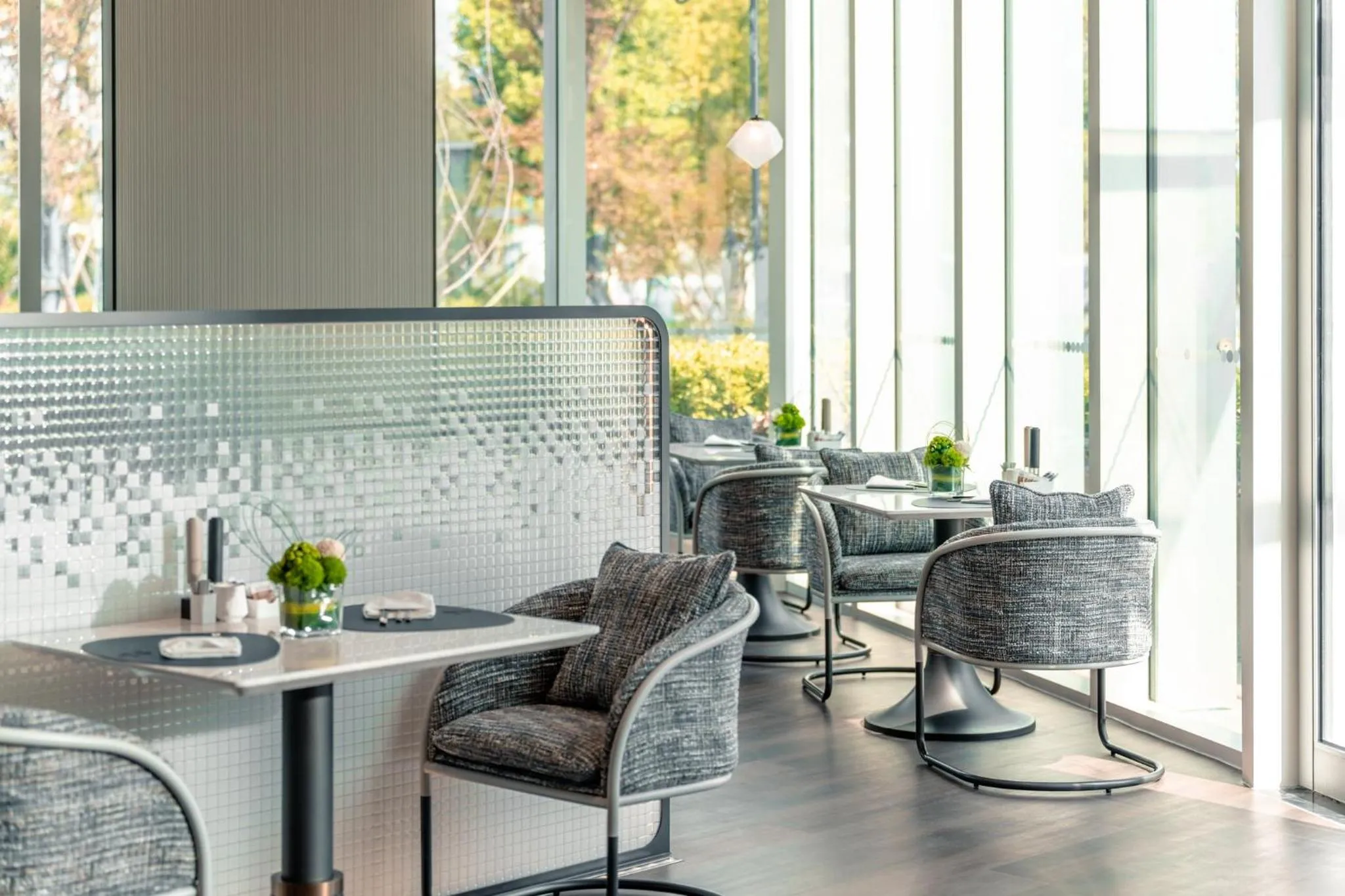 Restaurant/places to eat in Hotel Indigo Shanghai Harbour City