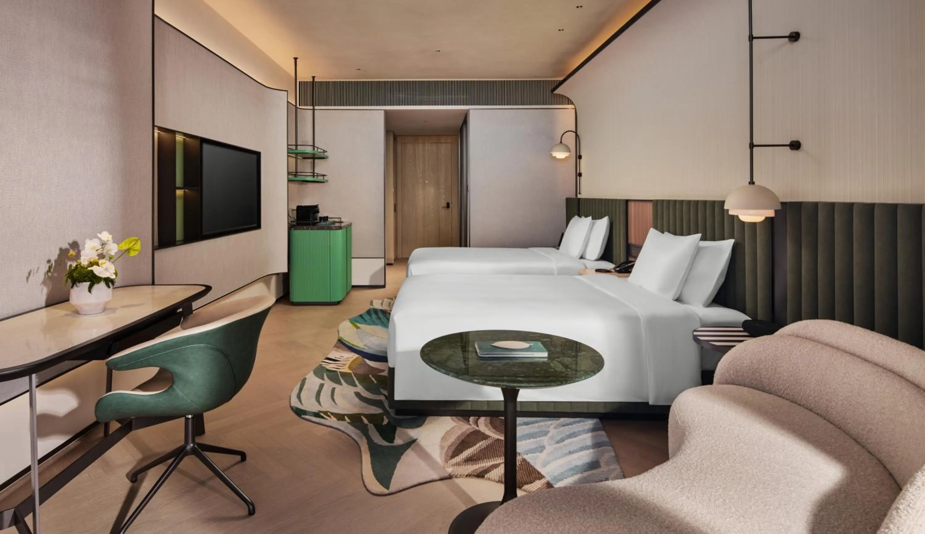 Photo of the whole room, Bed in Hotel Indigo Shanghai Harbour City