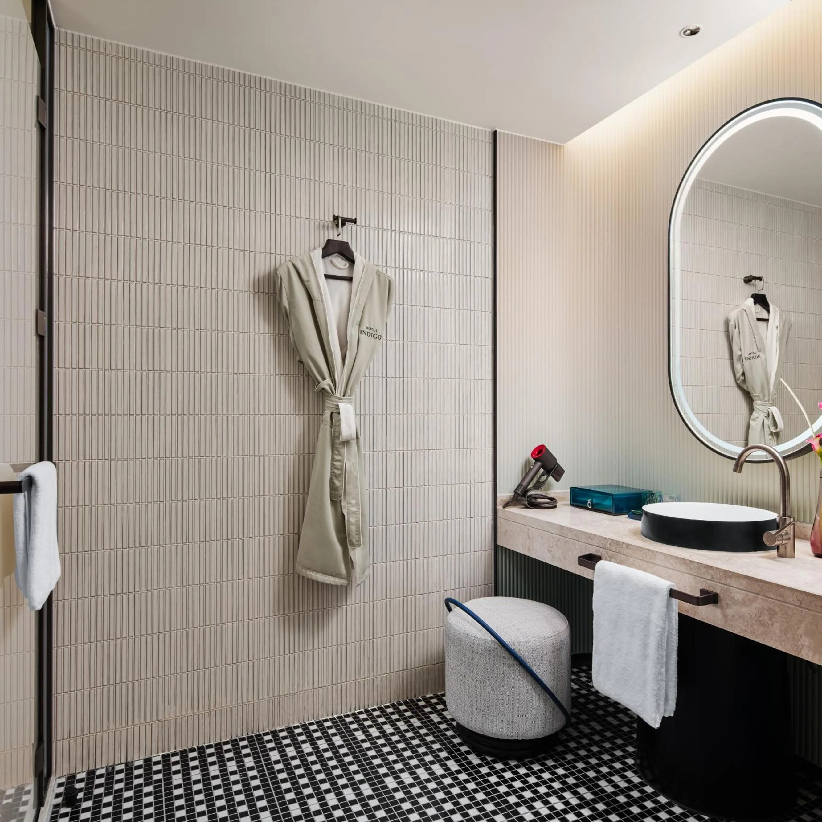 Shower in Hotel Indigo Shanghai Harbour City